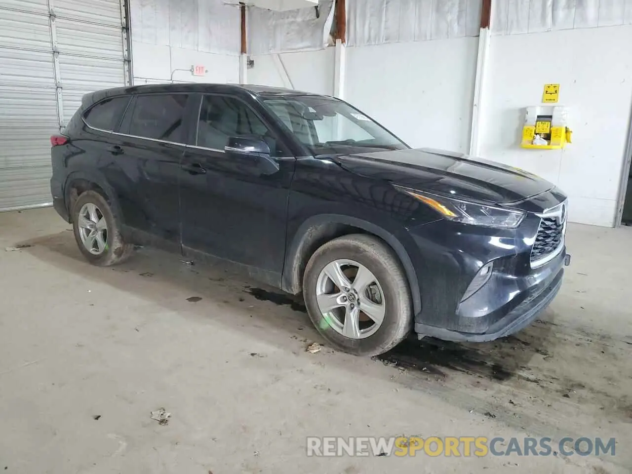 4 Photograph of a damaged car 5TDKDRAH5PS042242 TOYOTA HIGHLANDER 2023
