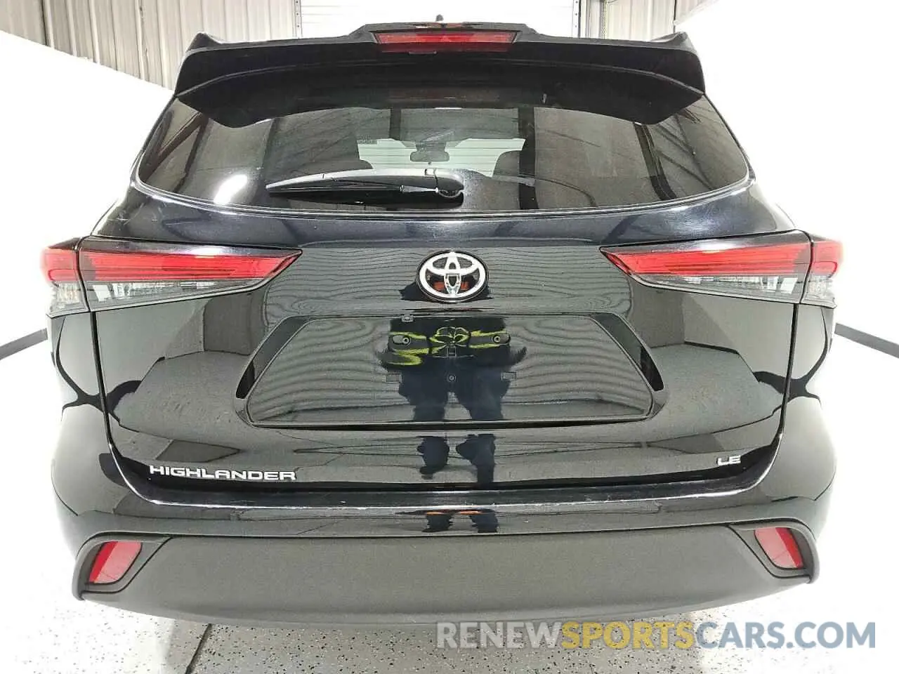 6 Photograph of a damaged car 5TDKDRAH5PS505318 TOYOTA HIGHLANDER 2023
