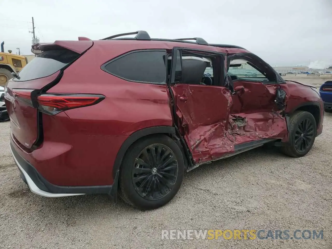 3 Photograph of a damaged car 5TDKDRAH5PS513810 TOYOTA HIGHLANDER 2023