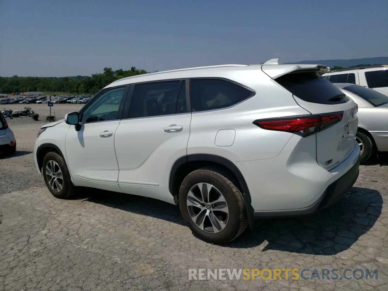 2 Photograph of a damaged car 5TDKDRAH6PS030827 TOYOTA HIGHLANDER 2023