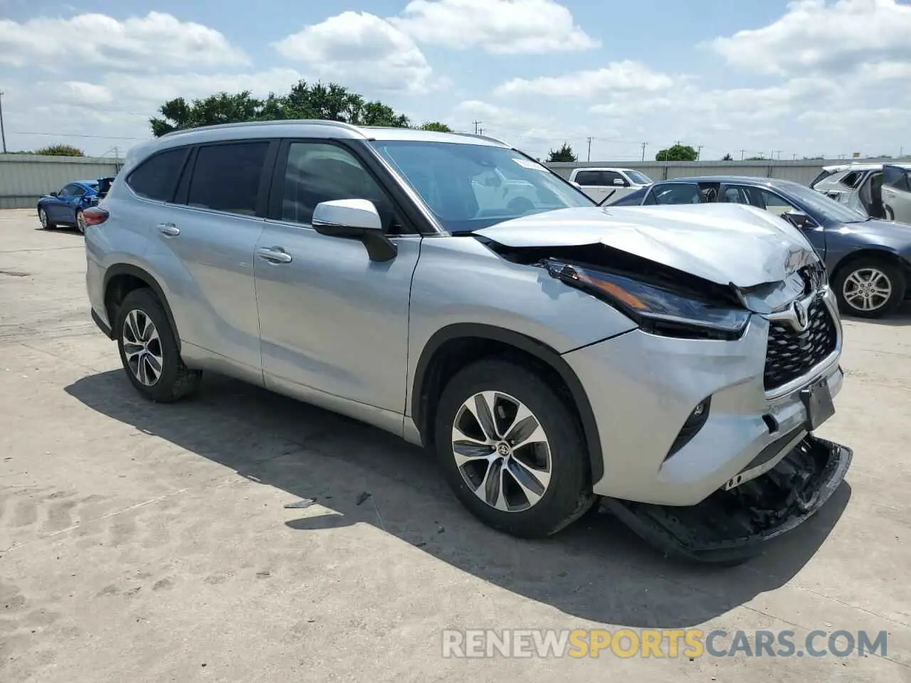 4 Photograph of a damaged car 5TDKDRAH6PS030892 TOYOTA HIGHLANDER 2023