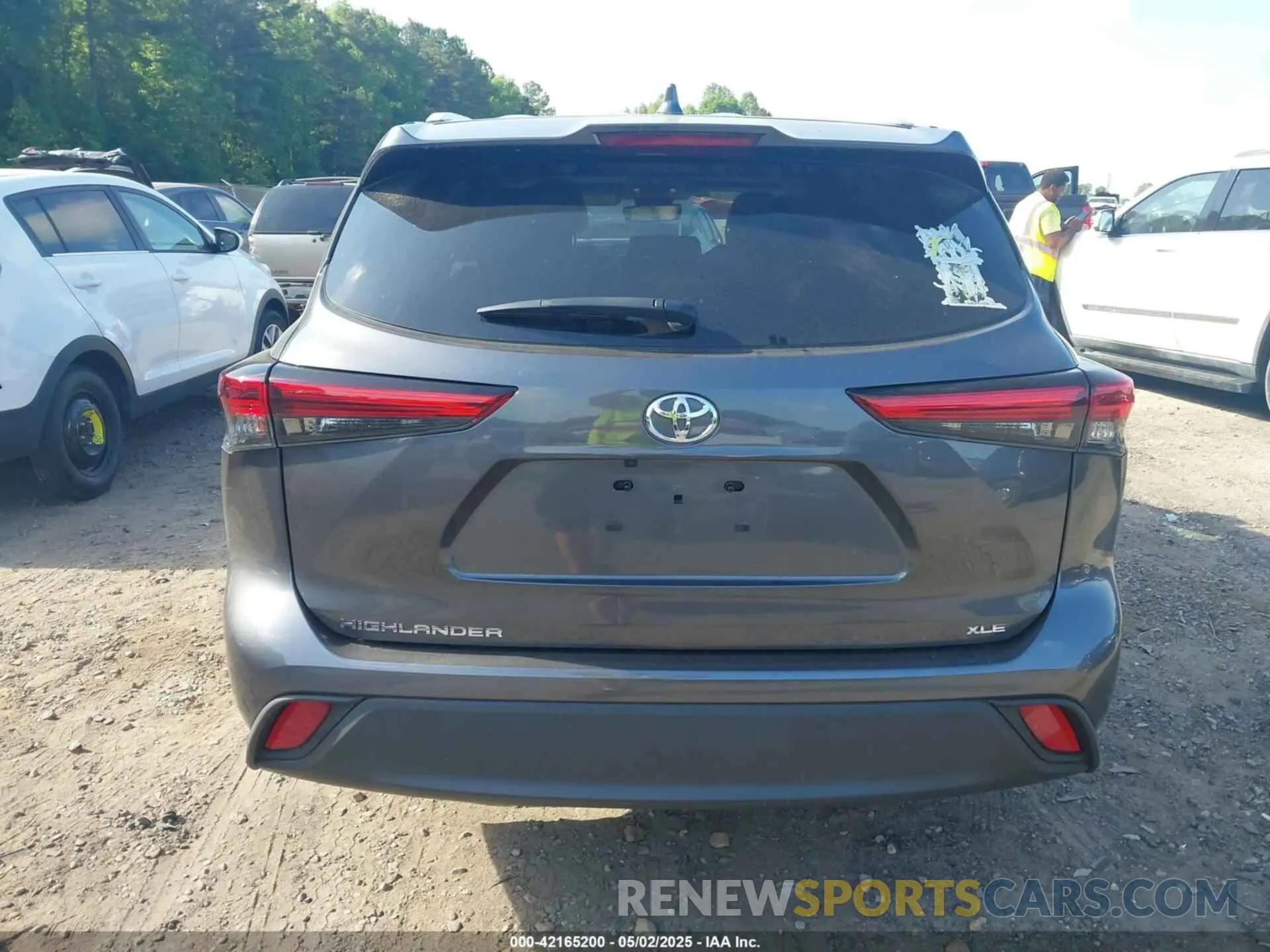 16 Photograph of a damaged car 5TDKDRAH6PS039527 TOYOTA HIGHLANDER 2023