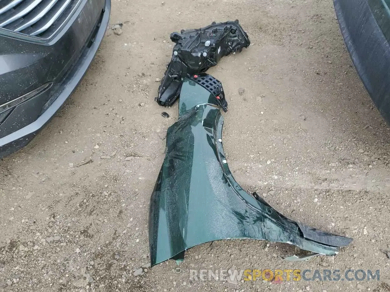 13 Photograph of a damaged car 5TDKDRAH6PS500371 TOYOTA HIGHLANDER 2023