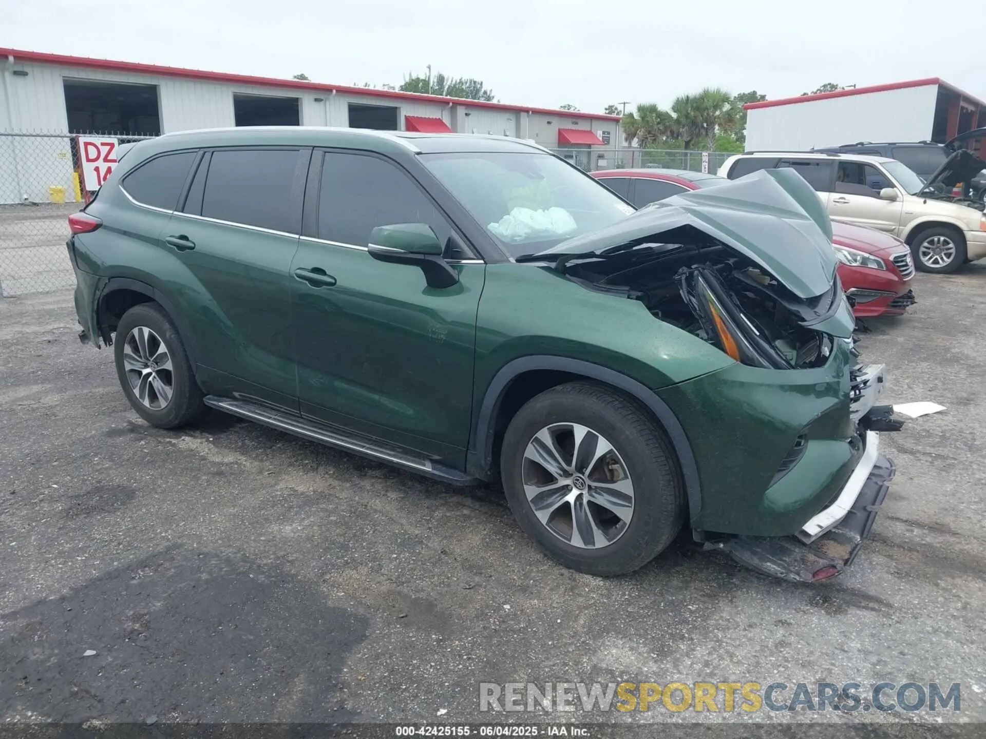 1 Photograph of a damaged car 5TDKDRAH6PS505411 TOYOTA HIGHLANDER 2023