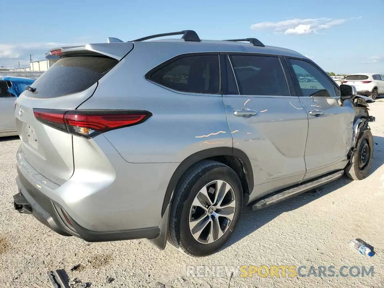 3 Photograph of a damaged car 5TDKDRAH6PS518689 TOYOTA HIGHLANDER 2023