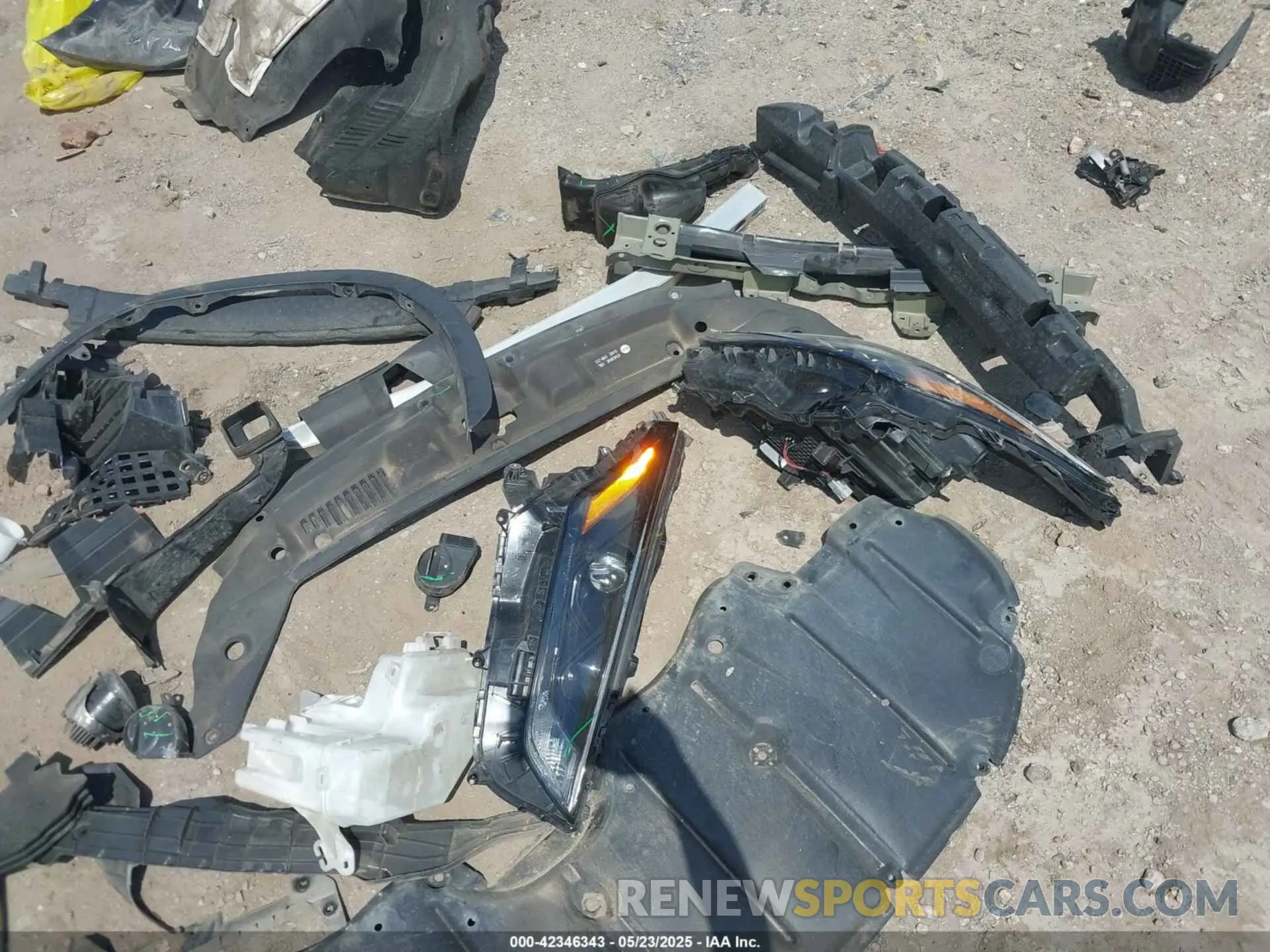 18 Photograph of a damaged car 5TDKDRAH7PS005256 TOYOTA HIGHLANDER 2023