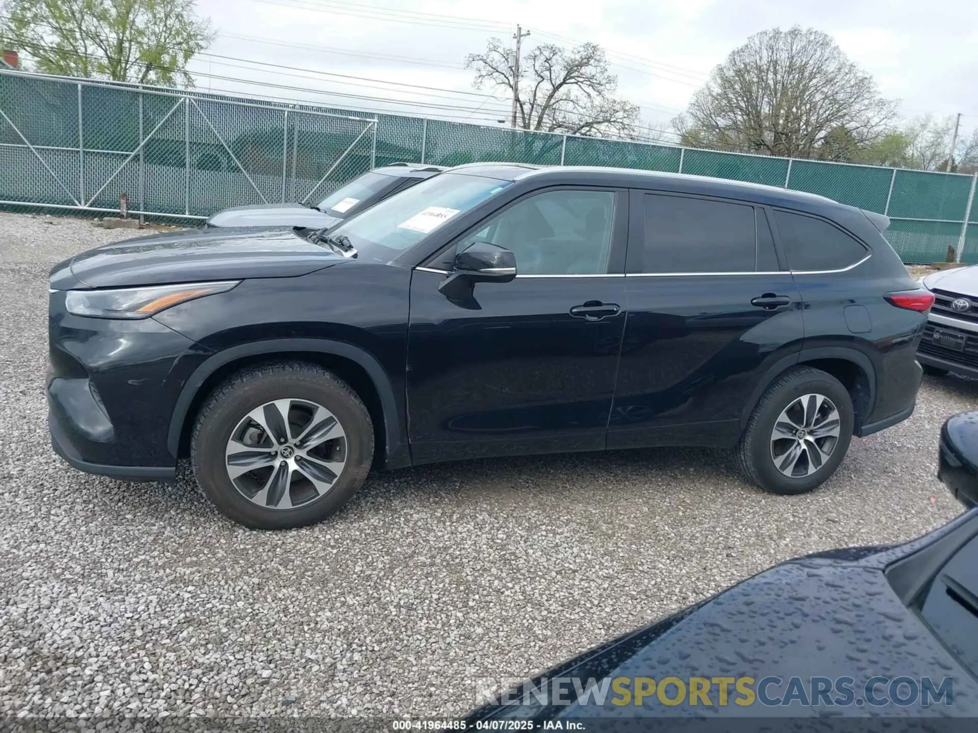 14 Photograph of a damaged car 5TDKDRAH7PS013454 TOYOTA HIGHLANDER 2023