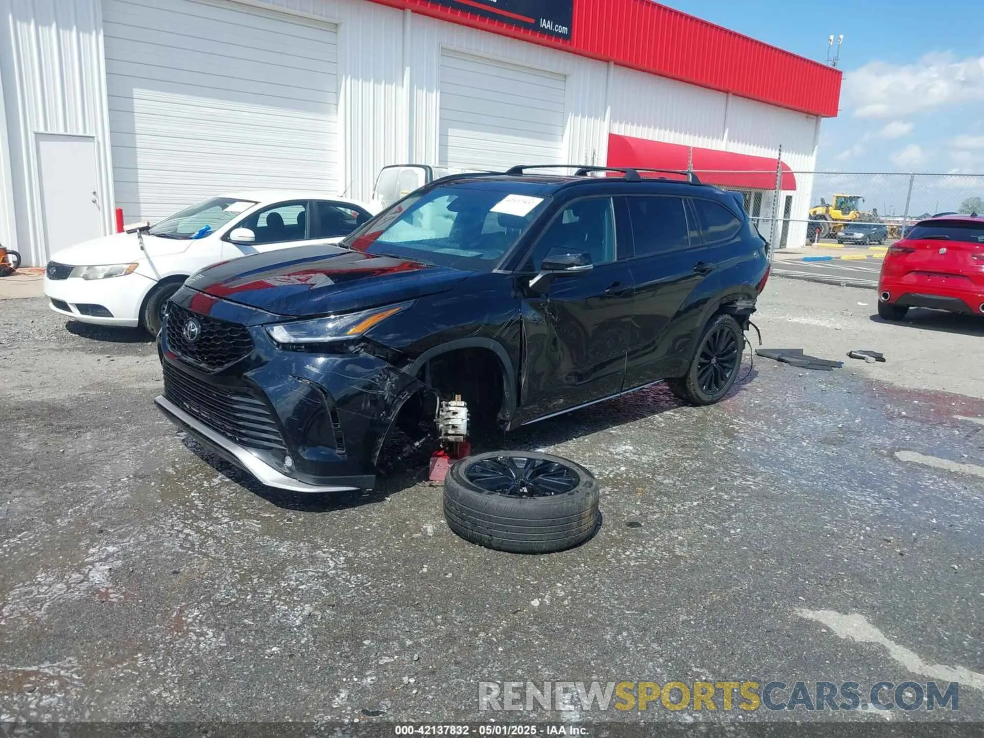 2 Photograph of a damaged car 5TDKDRAH7PS020856 TOYOTA HIGHLANDER 2023