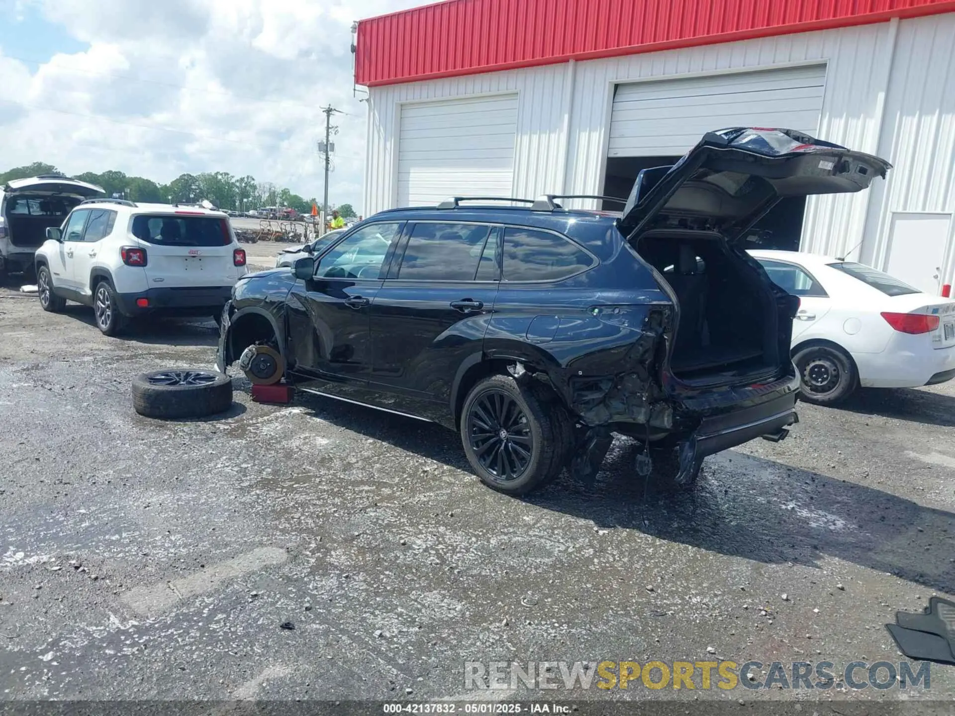 3 Photograph of a damaged car 5TDKDRAH7PS020856 TOYOTA HIGHLANDER 2023