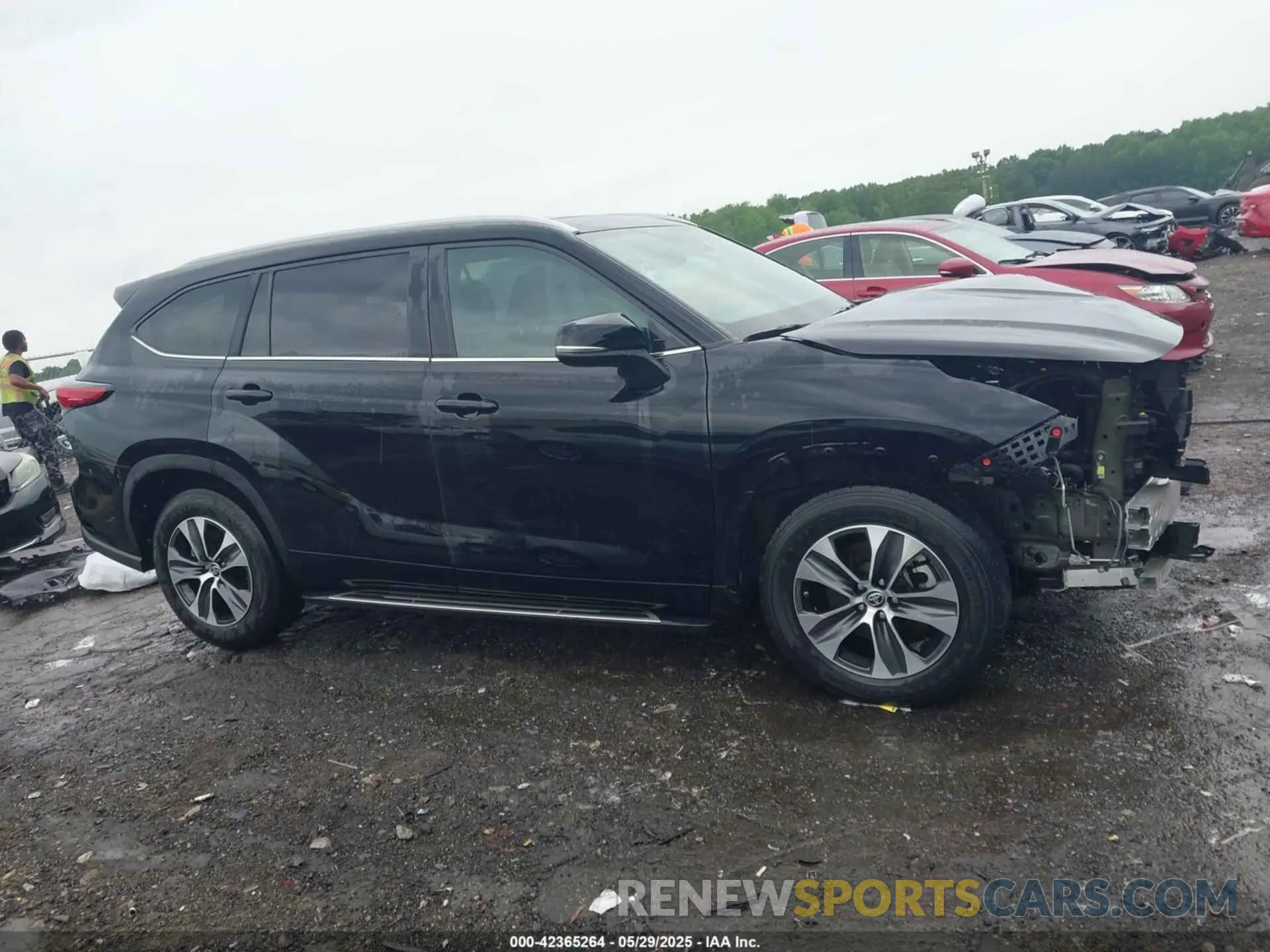 14 Photograph of a damaged car 5TDKDRAH7PS030724 TOYOTA HIGHLANDER 2023