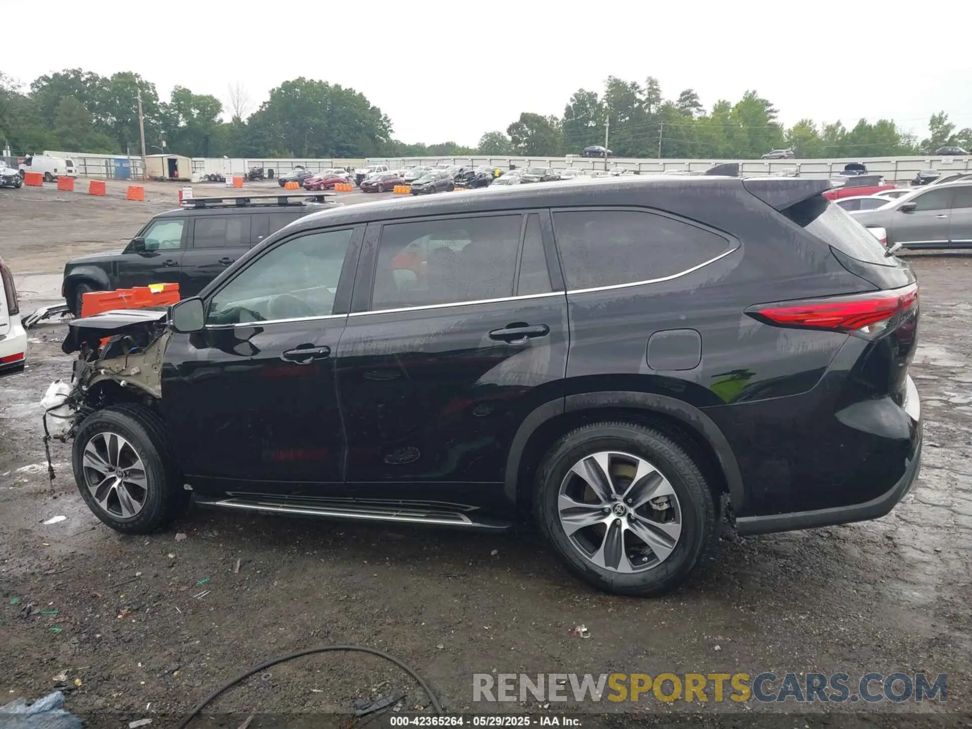 15 Photograph of a damaged car 5TDKDRAH7PS030724 TOYOTA HIGHLANDER 2023