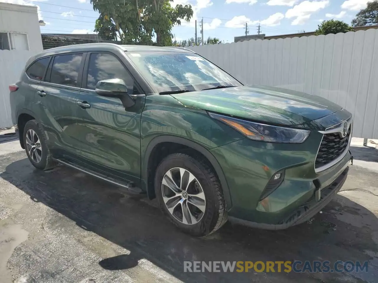 4 Photograph of a damaged car 5TDKDRAH7PS505028 TOYOTA HIGHLANDER 2023