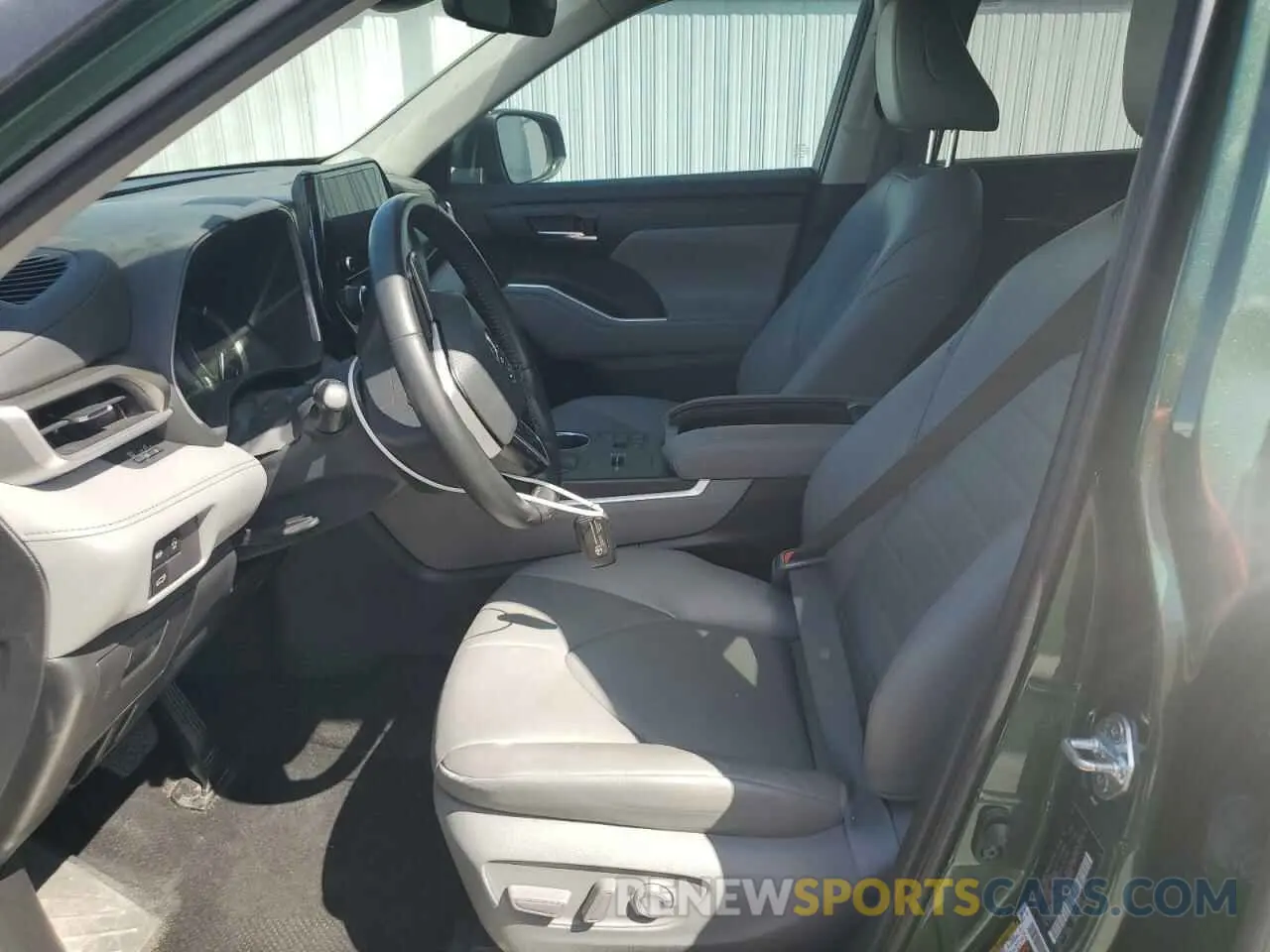 7 Photograph of a damaged car 5TDKDRAH7PS505028 TOYOTA HIGHLANDER 2023