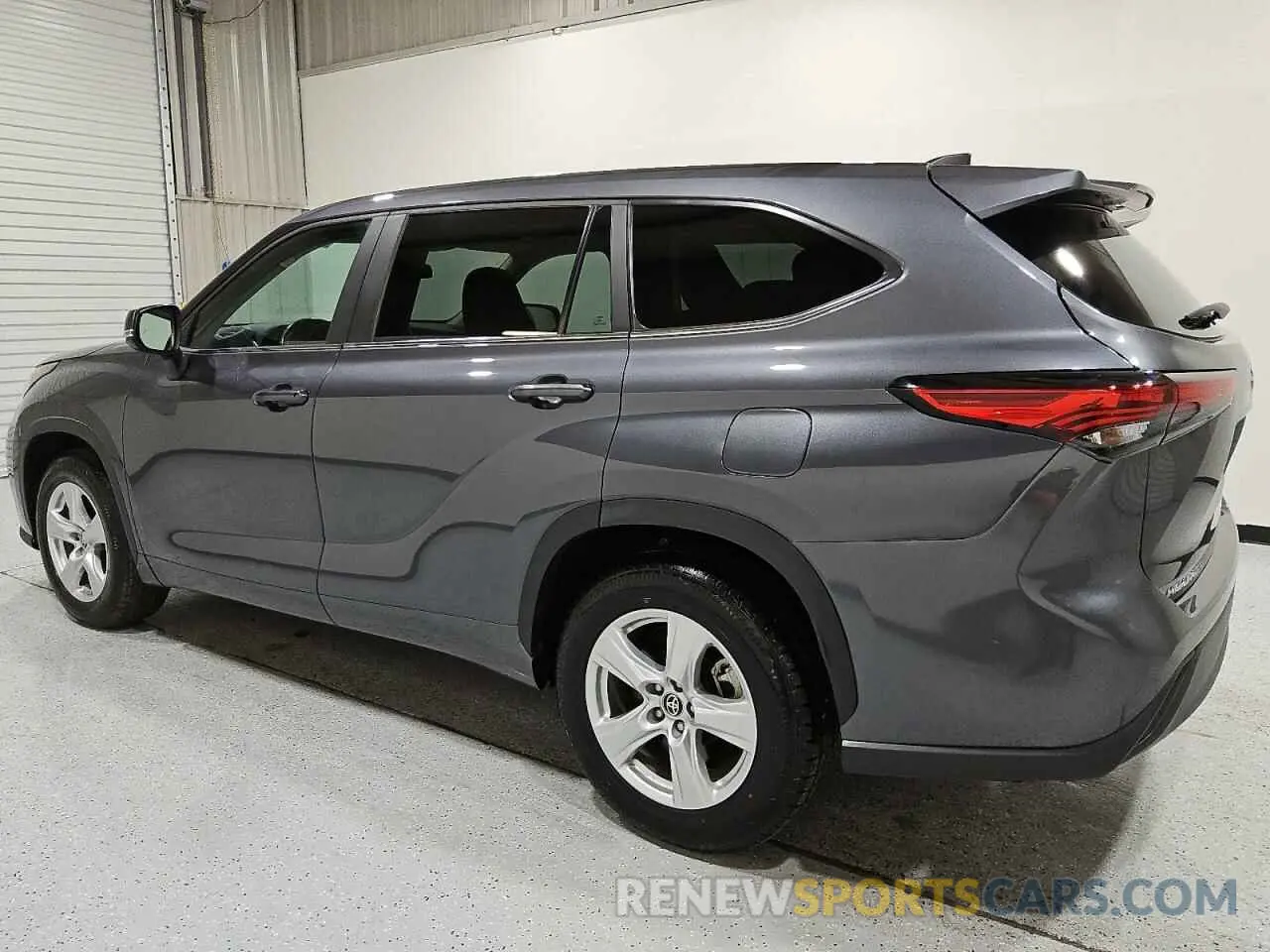 2 Photograph of a damaged car 5TDKDRAH7PS505420 TOYOTA HIGHLANDER 2023