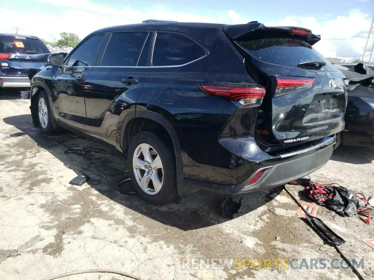 2 Photograph of a damaged car 5TDKDRAH7PS513825 TOYOTA HIGHLANDER 2023