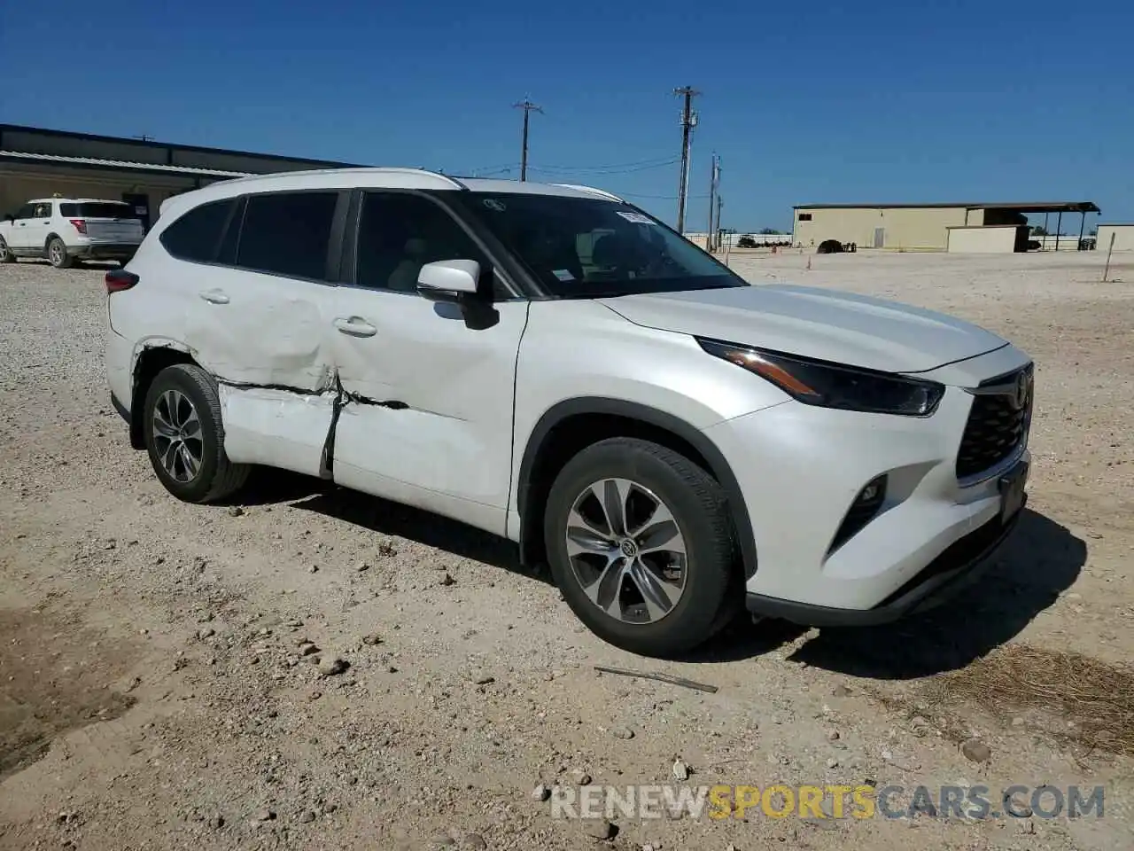 4 Photograph of a damaged car 5TDKDRAH8PS001040 TOYOTA HIGHLANDER 2023