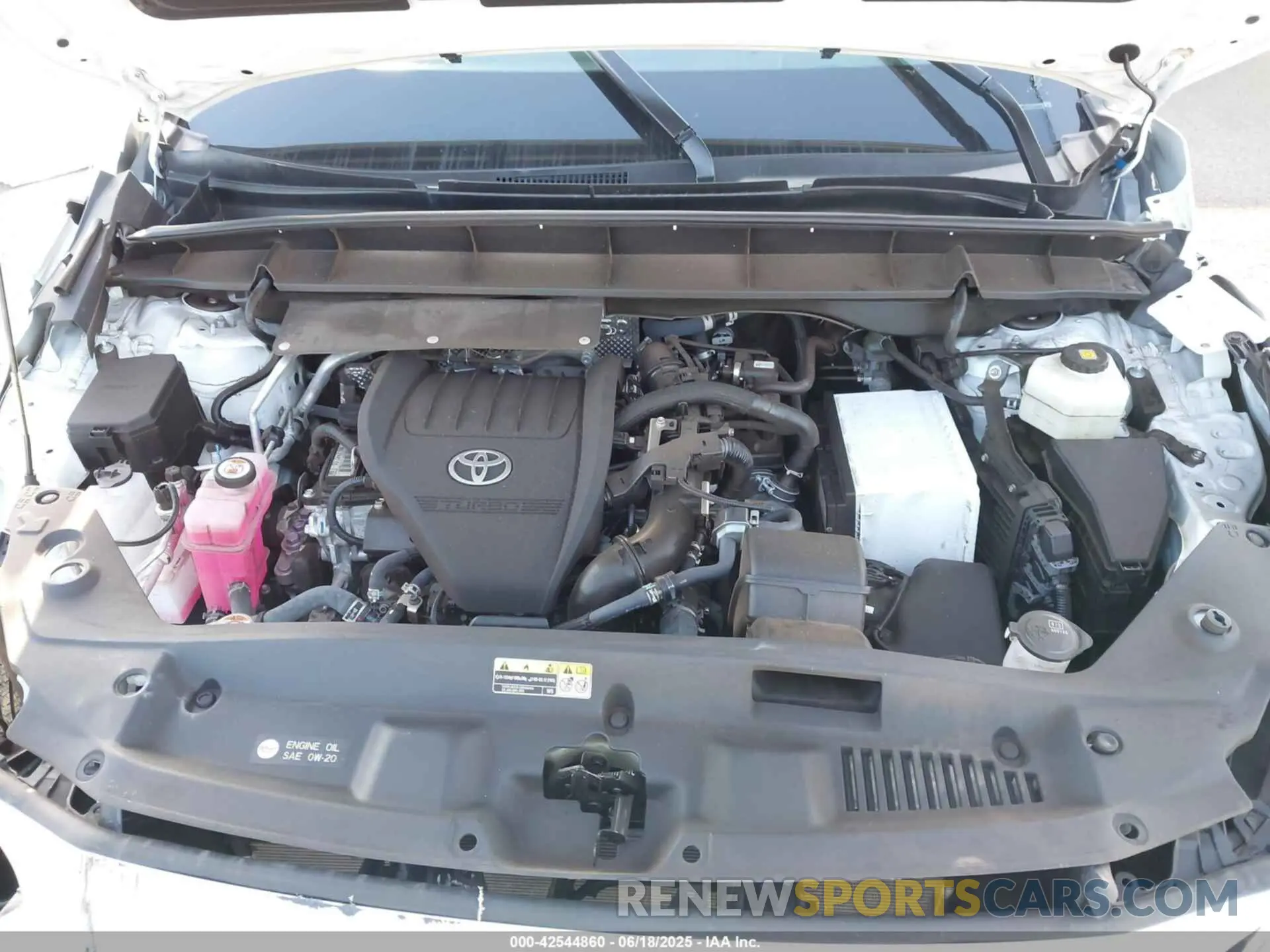 10 Photograph of a damaged car 5TDKDRAH8PS009638 TOYOTA HIGHLANDER 2023