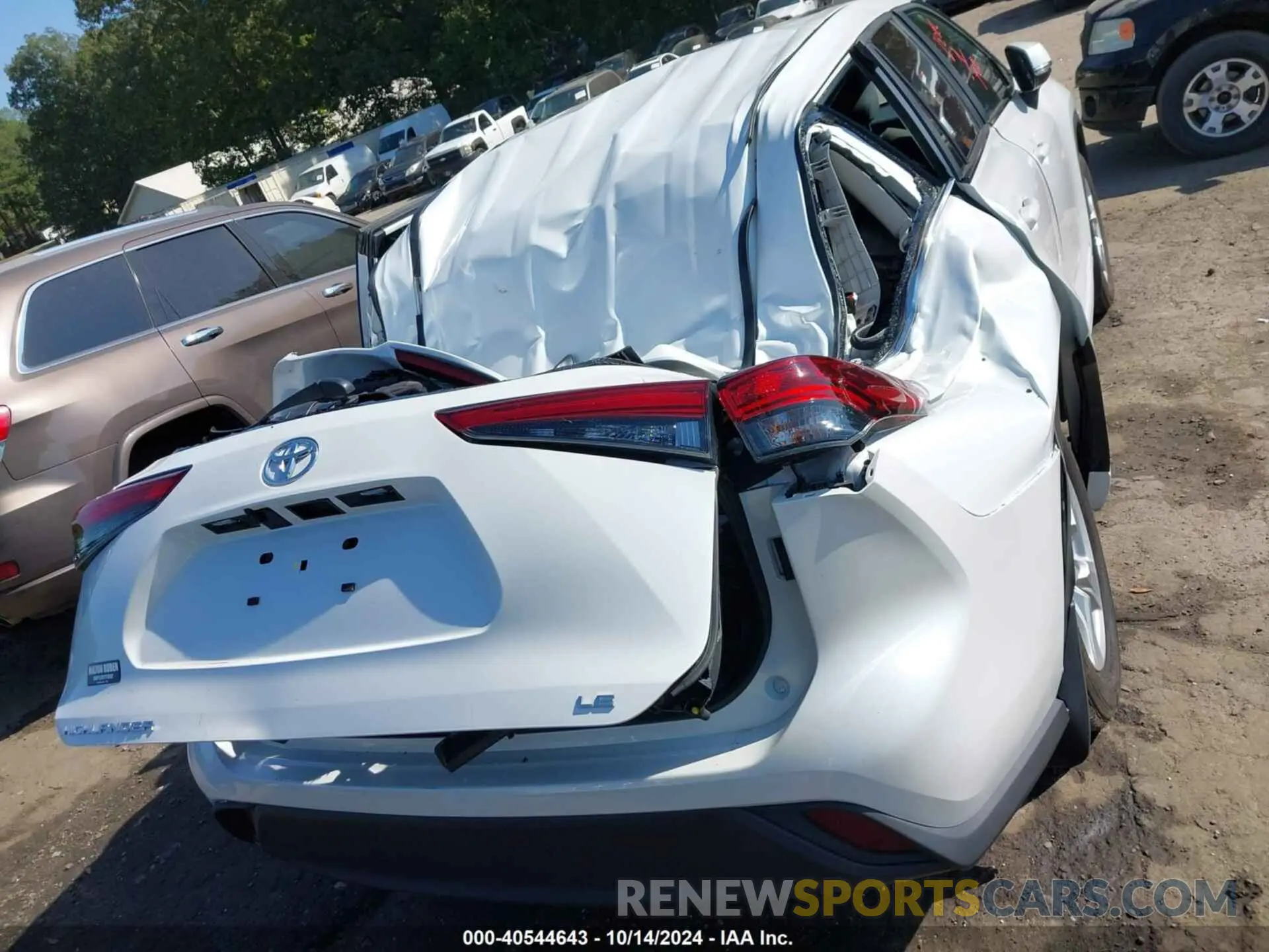 16 Photograph of a damaged car 5TDKDRAH8PS017903 TOYOTA HIGHLANDER 2023