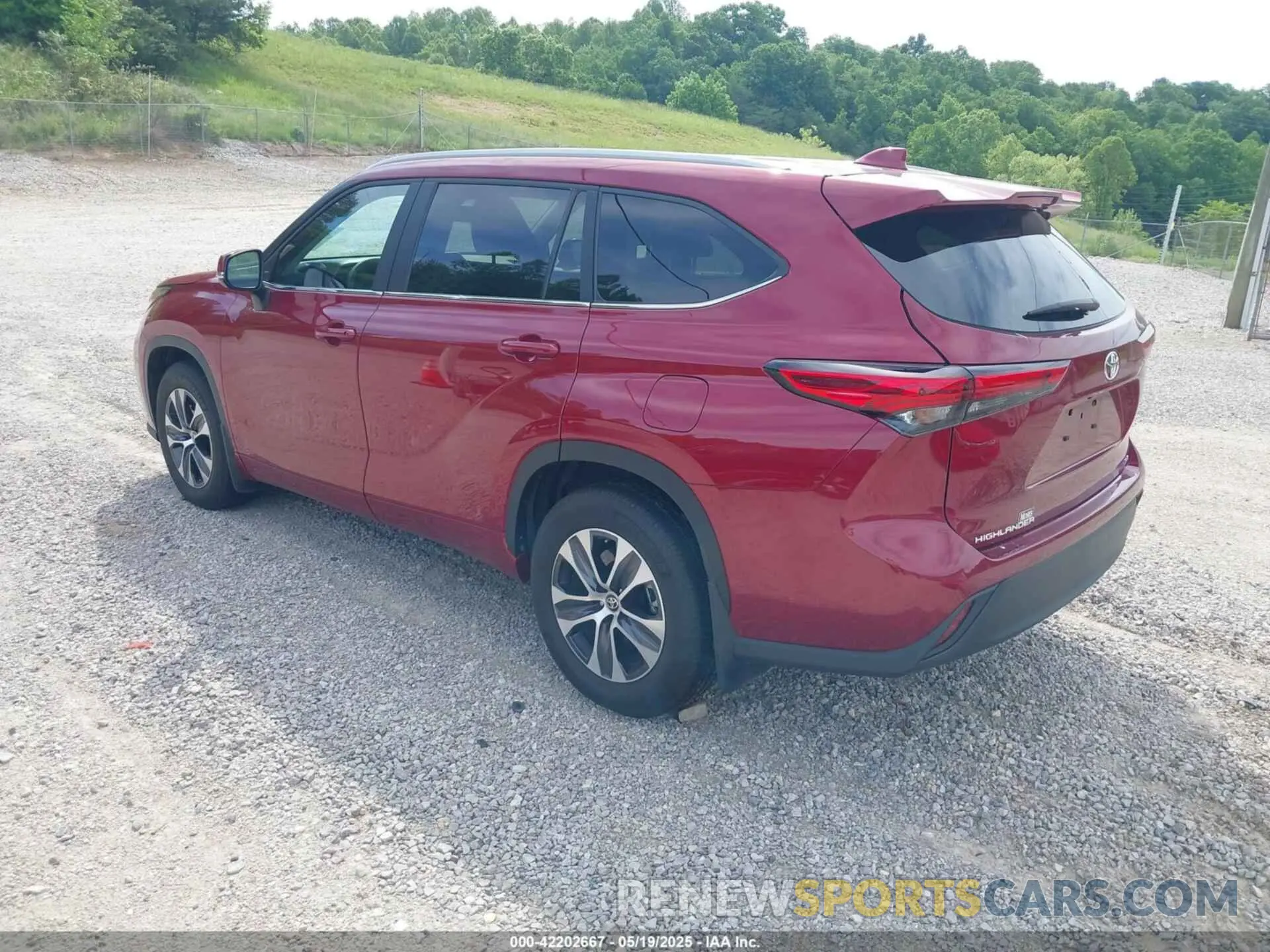 3 Photograph of a damaged car 5TDKDRAH8PS026410 TOYOTA HIGHLANDER 2023