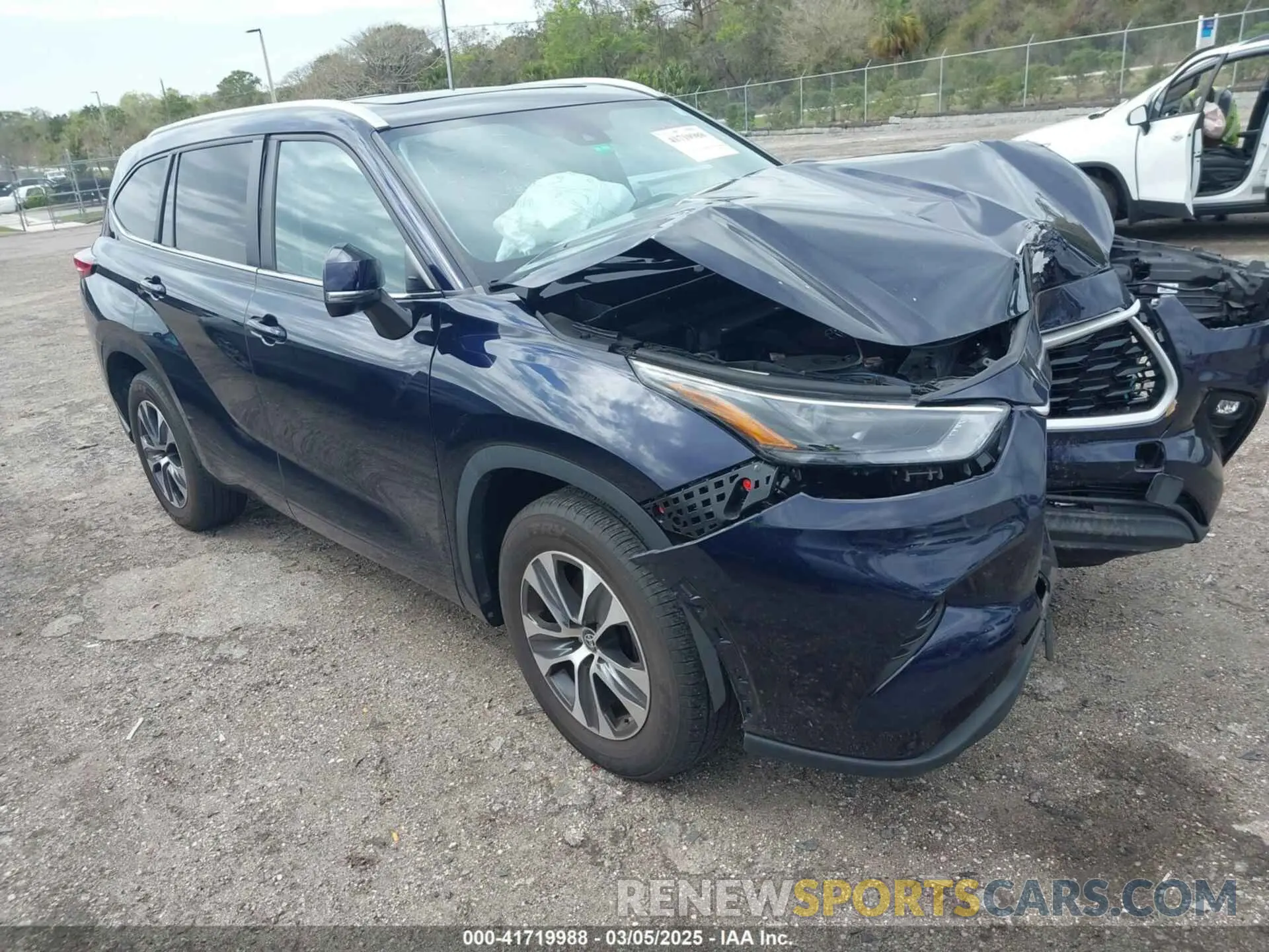 1 Photograph of a damaged car 5TDKDRAH8PS045667 TOYOTA HIGHLANDER 2023