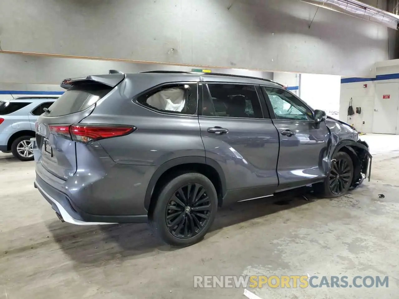 3 Photograph of a damaged car 5TDKDRAH8PS508441 TOYOTA HIGHLANDER 2023