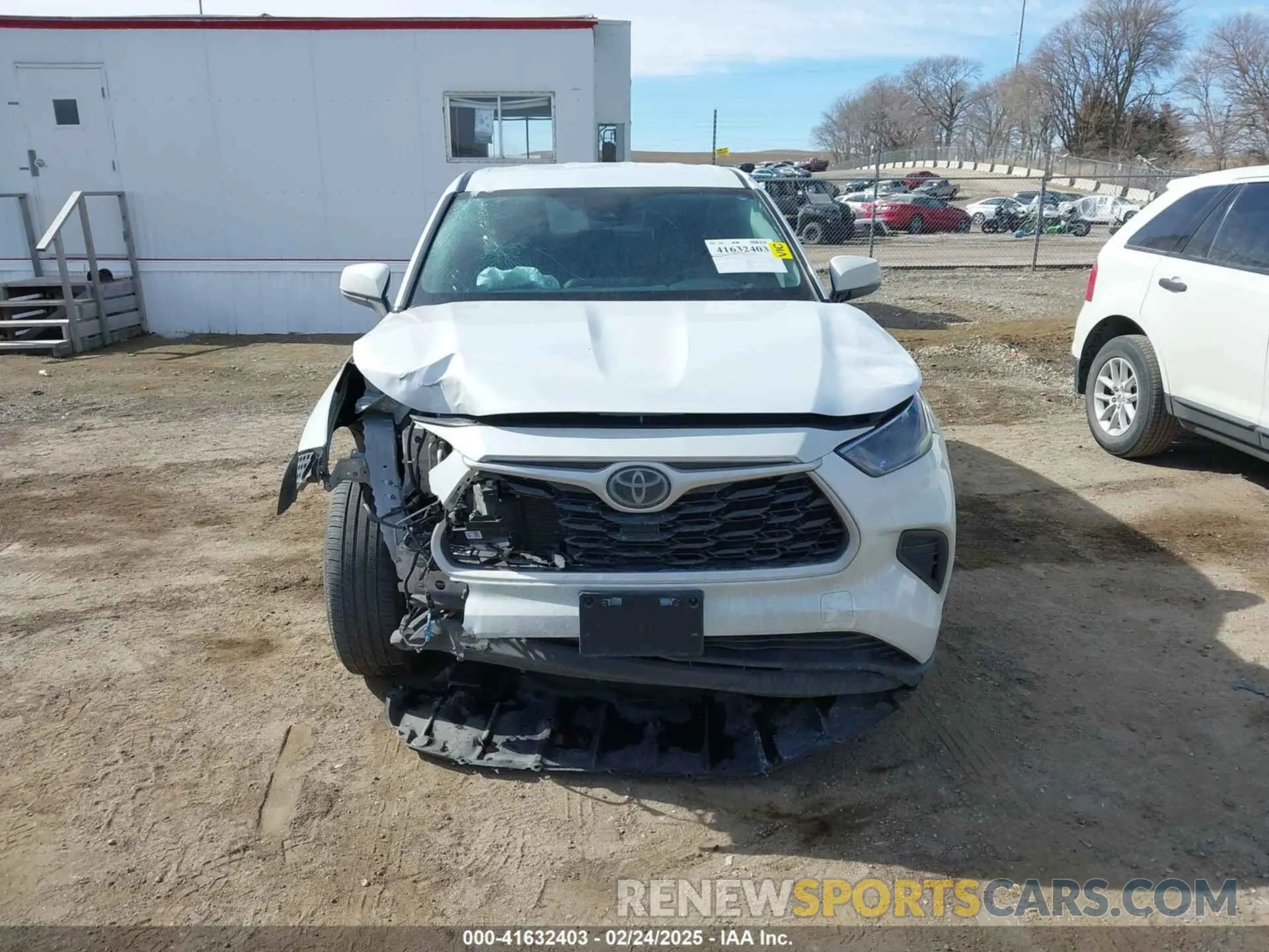 12 Photograph of a damaged car 5TDKDRAH8PS519116 TOYOTA HIGHLANDER 2023
