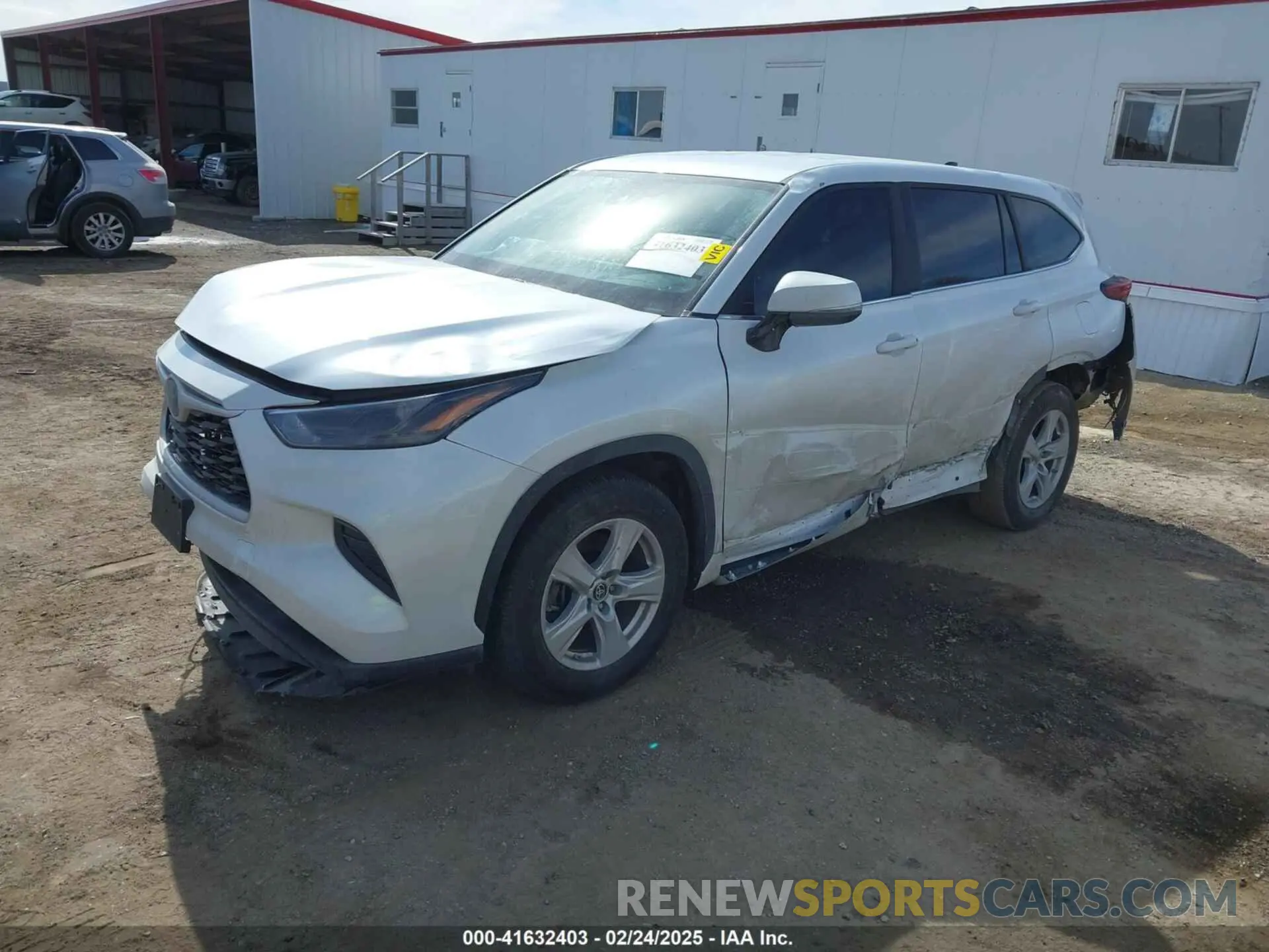 2 Photograph of a damaged car 5TDKDRAH8PS519116 TOYOTA HIGHLANDER 2023