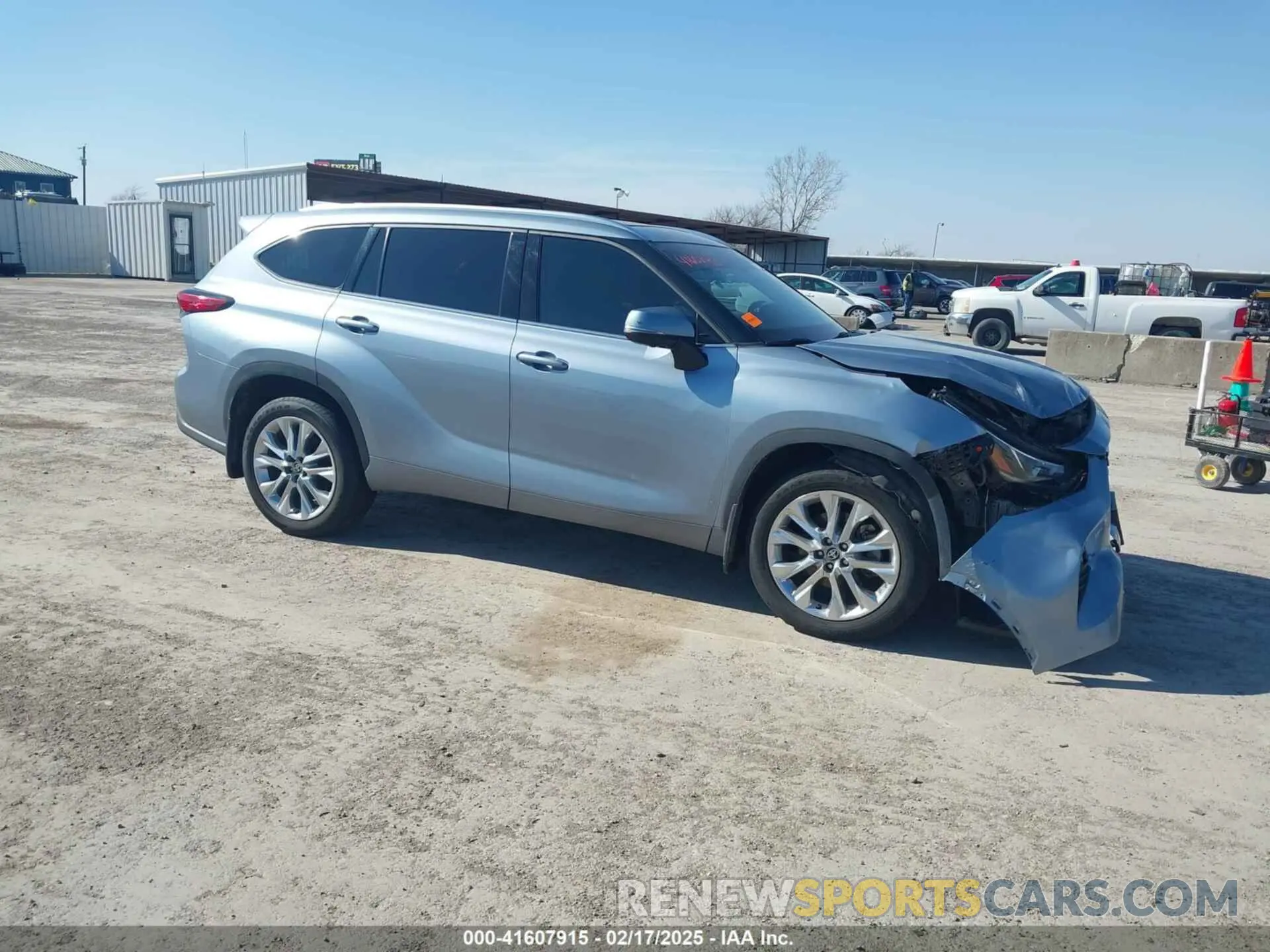 13 Photograph of a damaged car 5TDKDRAH9PS002343 TOYOTA HIGHLANDER 2023