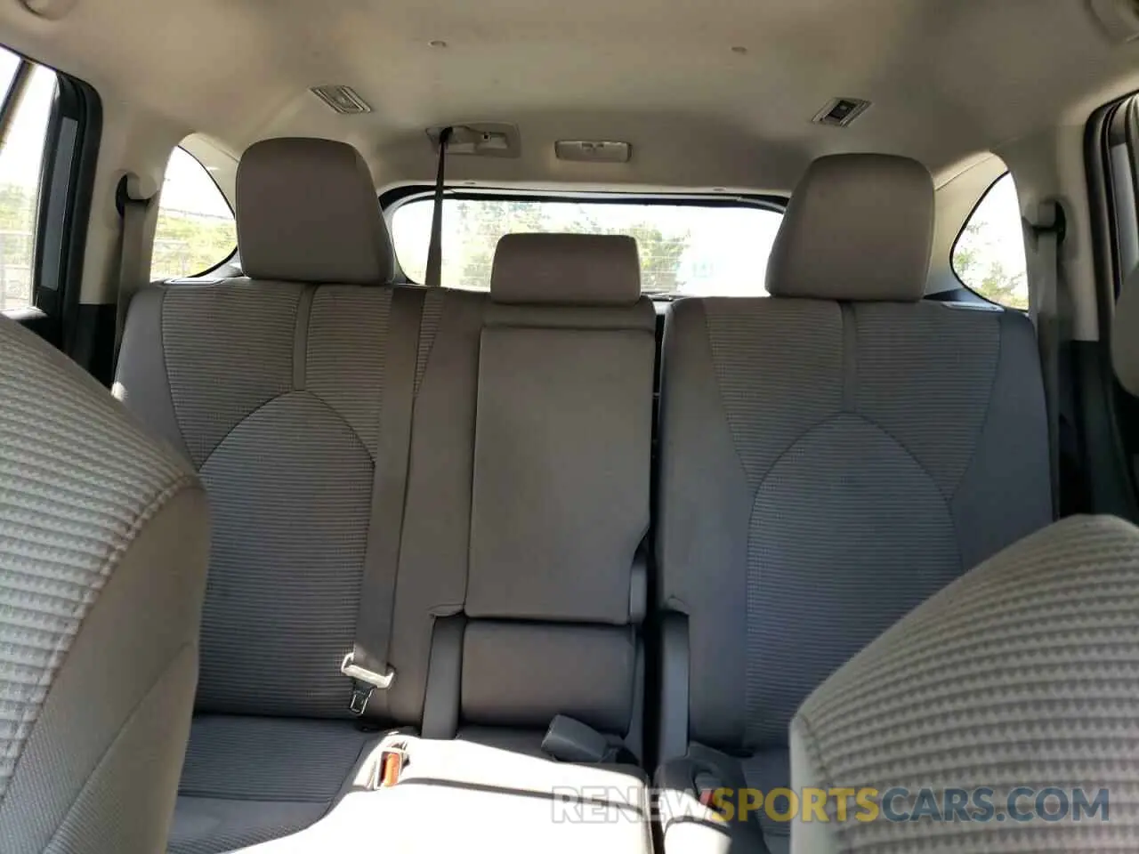 10 Photograph of a damaged car 5TDKDRAH9PS003315 TOYOTA HIGHLANDER 2023
