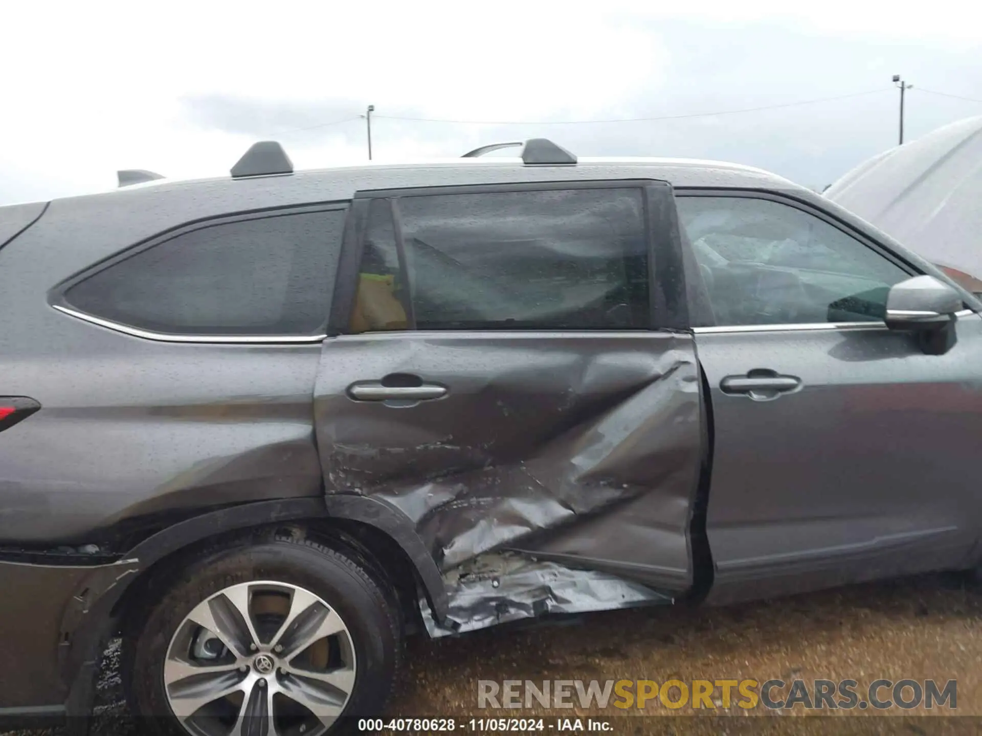 6 Photograph of a damaged car 5TDKDRAH9PS012242 TOYOTA HIGHLANDER 2023