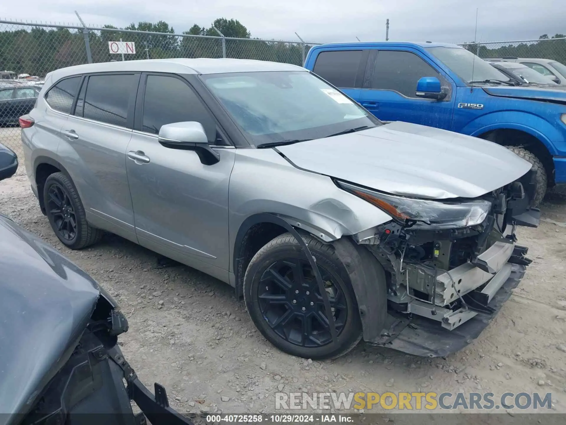 13 Photograph of a damaged car 5TDKDRAH9PS023273 TOYOTA HIGHLANDER 2023