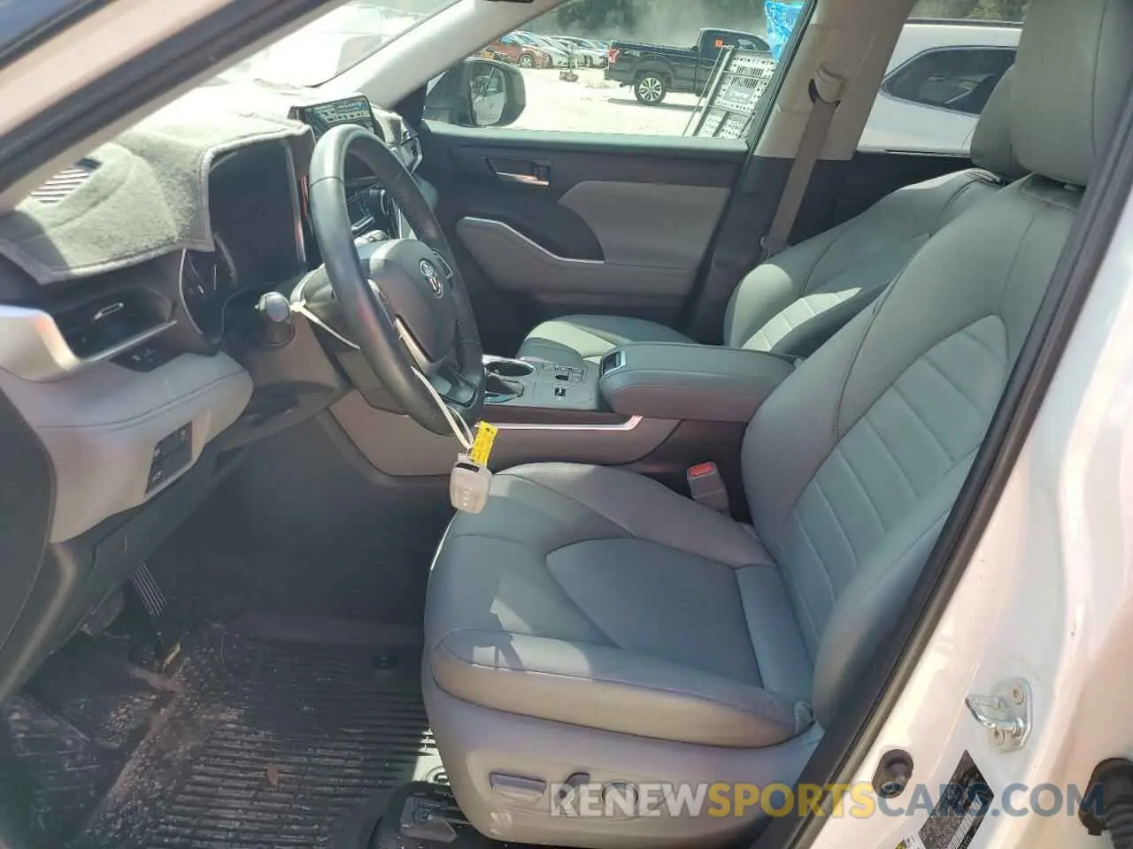 7 Photograph of a damaged car 5TDKDRAH9PS025394 TOYOTA HIGHLANDER 2023