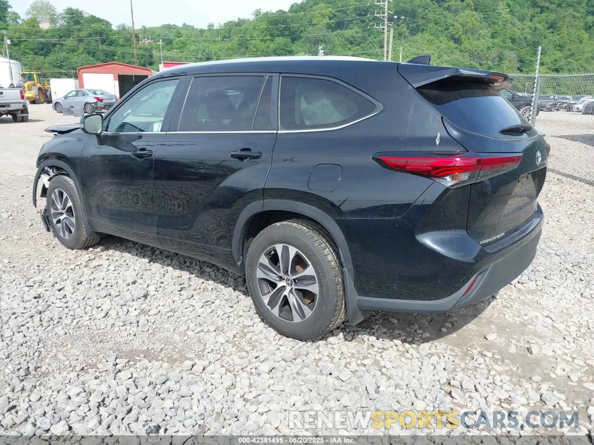 3 Photograph of a damaged car 5TDKDRAH9PS026397 TOYOTA HIGHLANDER 2023