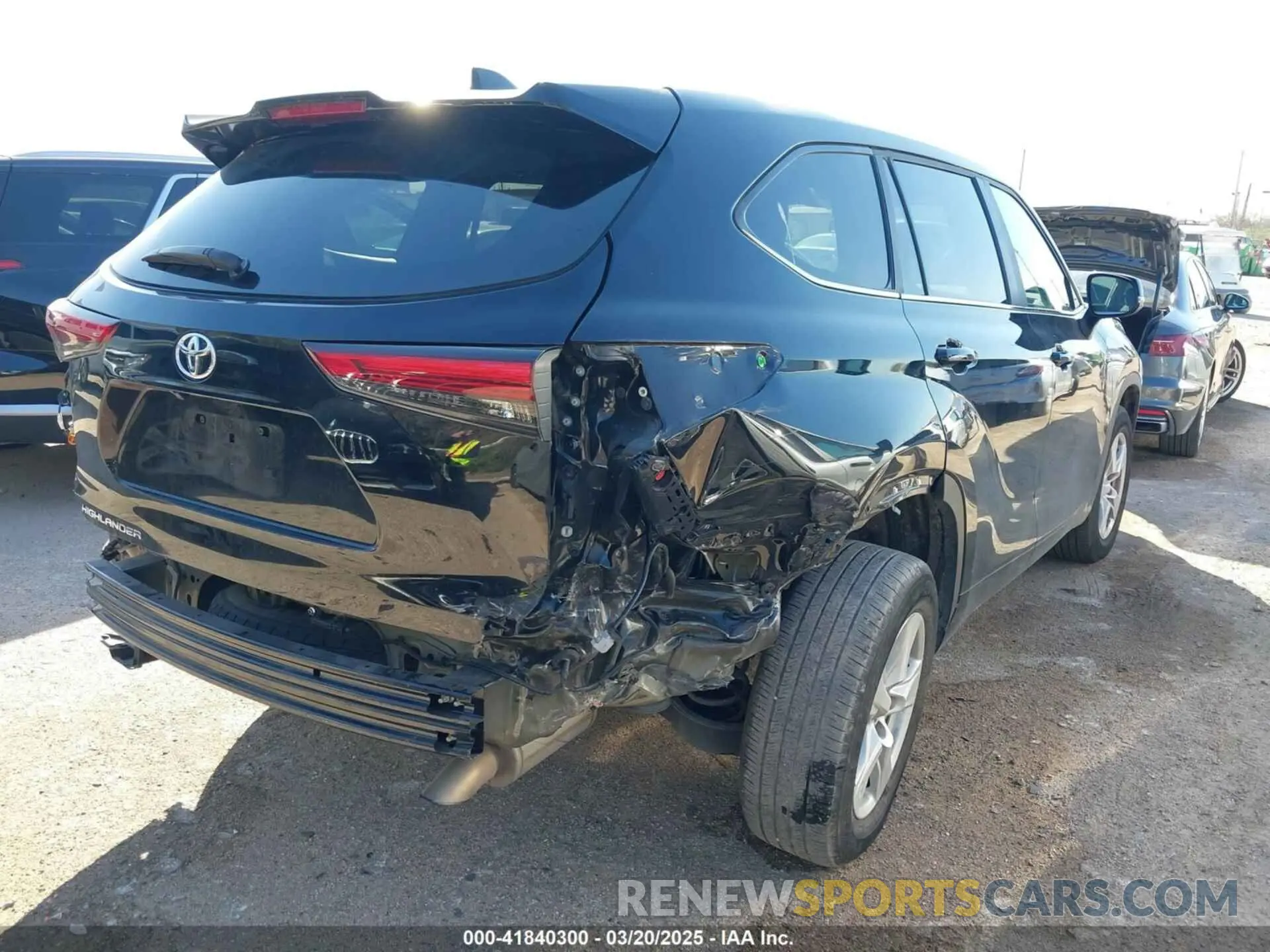 4 Photograph of a damaged car 5TDKDRAH9PS046701 TOYOTA HIGHLANDER 2023