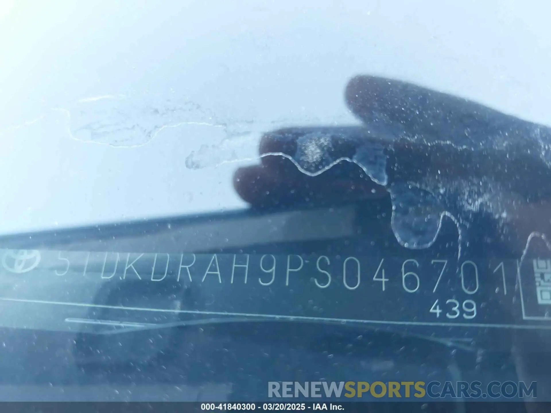 9 Photograph of a damaged car 5TDKDRAH9PS046701 TOYOTA HIGHLANDER 2023