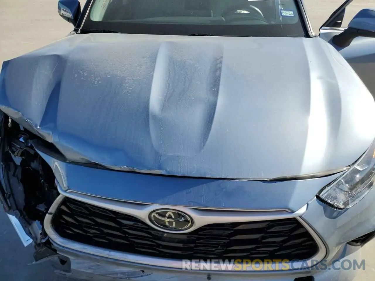 11 Photograph of a damaged car 5TDKDRAH9PS049257 TOYOTA HIGHLANDER 2023