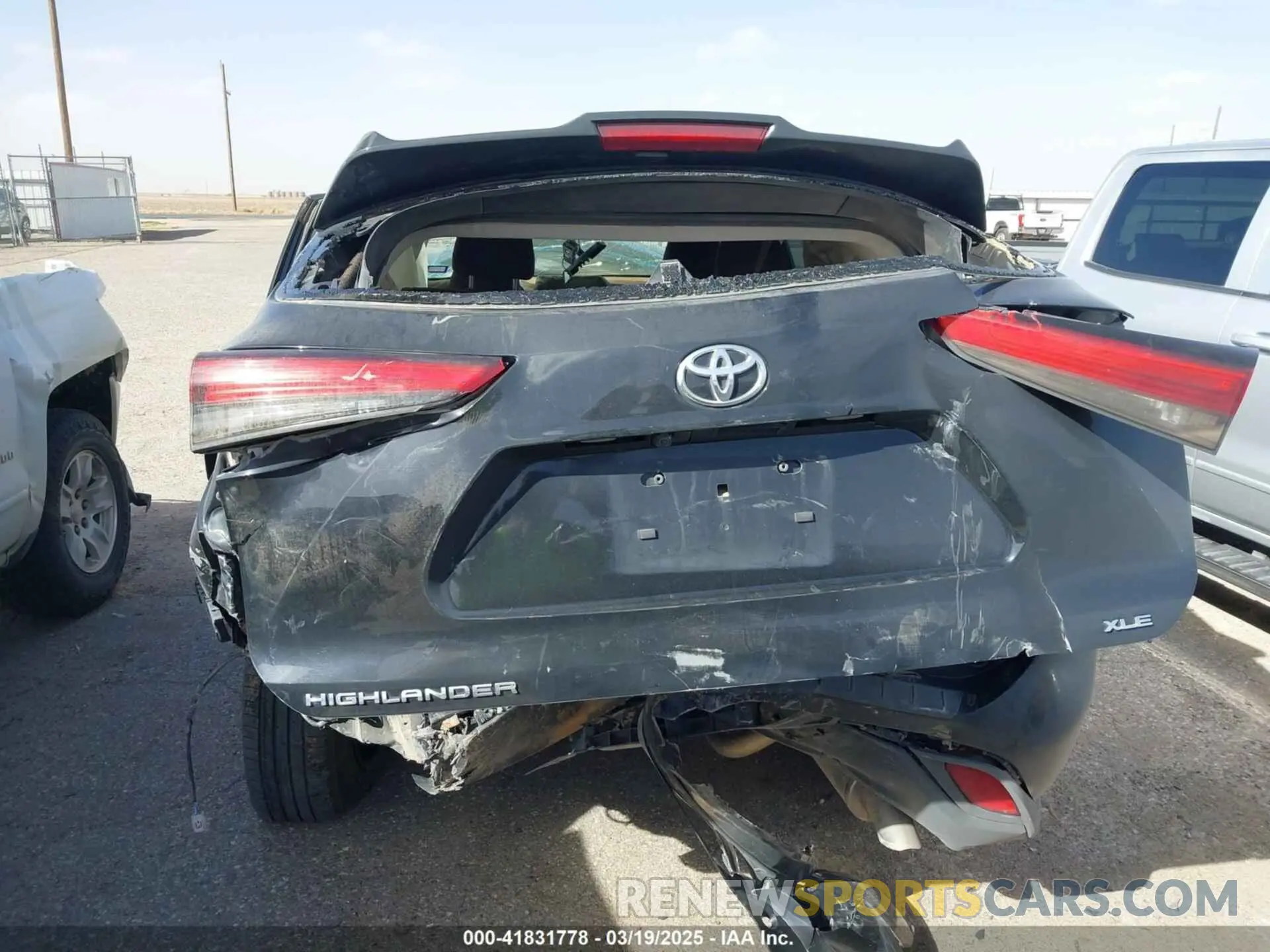 15 Photograph of a damaged car 5TDKDRAHXPS001167 TOYOTA HIGHLANDER 2023