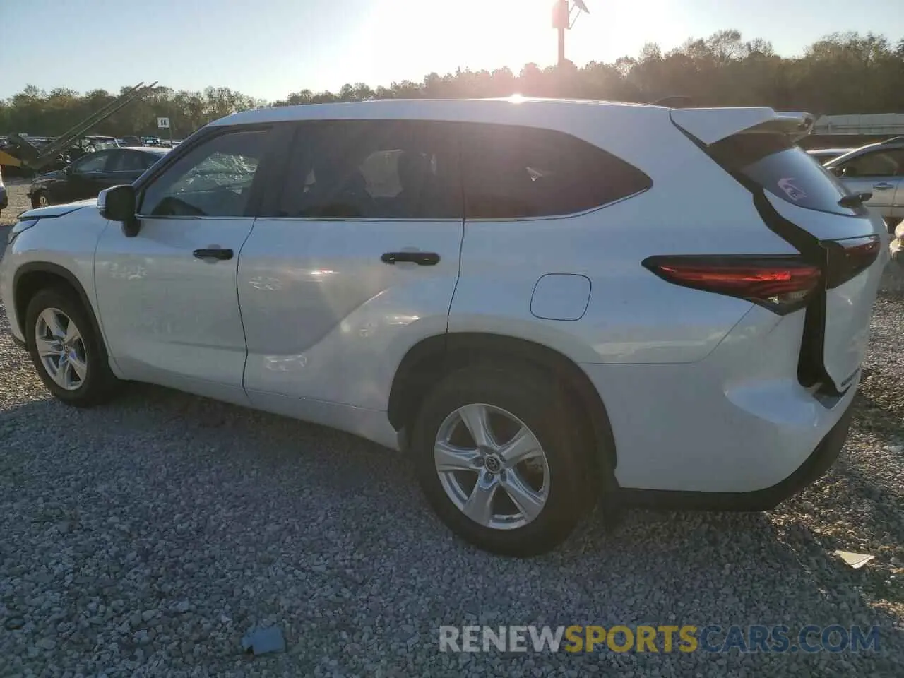 2 Photograph of a damaged car 5TDKDRAHXPS005302 TOYOTA HIGHLANDER 2023