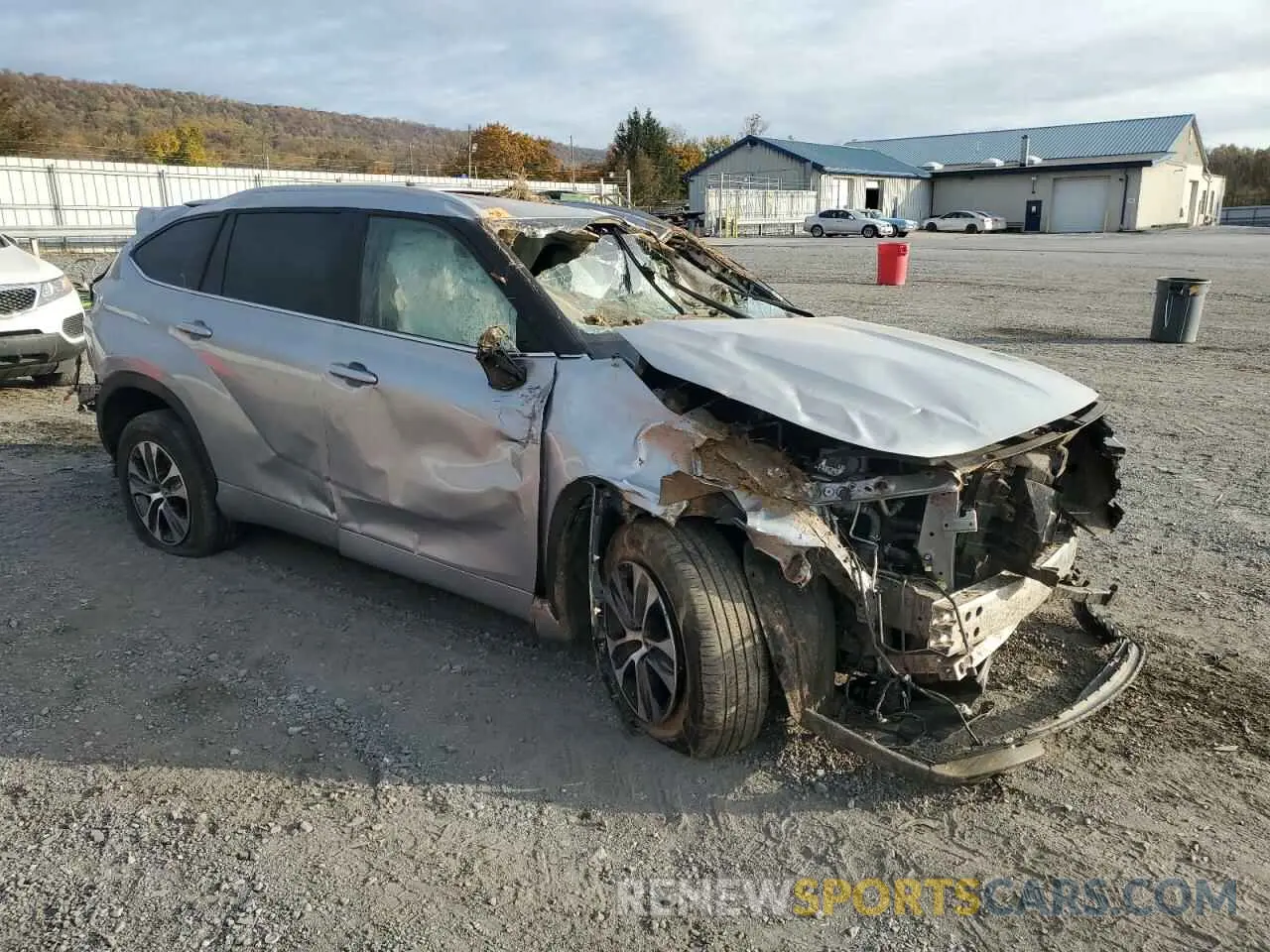 4 Photograph of a damaged car 5TDKDRAHXPS014839 TOYOTA HIGHLANDER 2023