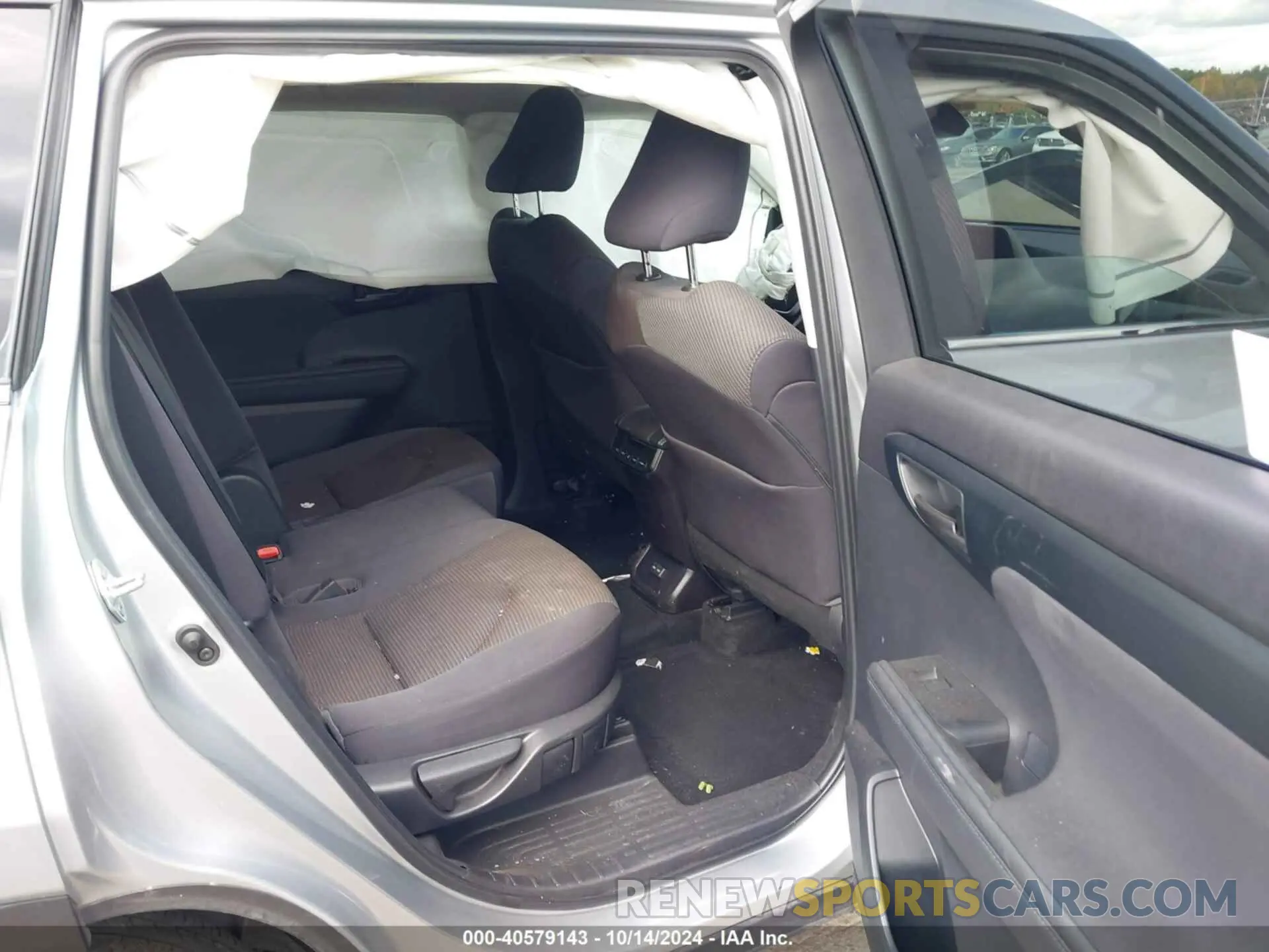 8 Photograph of a damaged car 5TDKDRAHXPS501992 TOYOTA HIGHLANDER 2023
