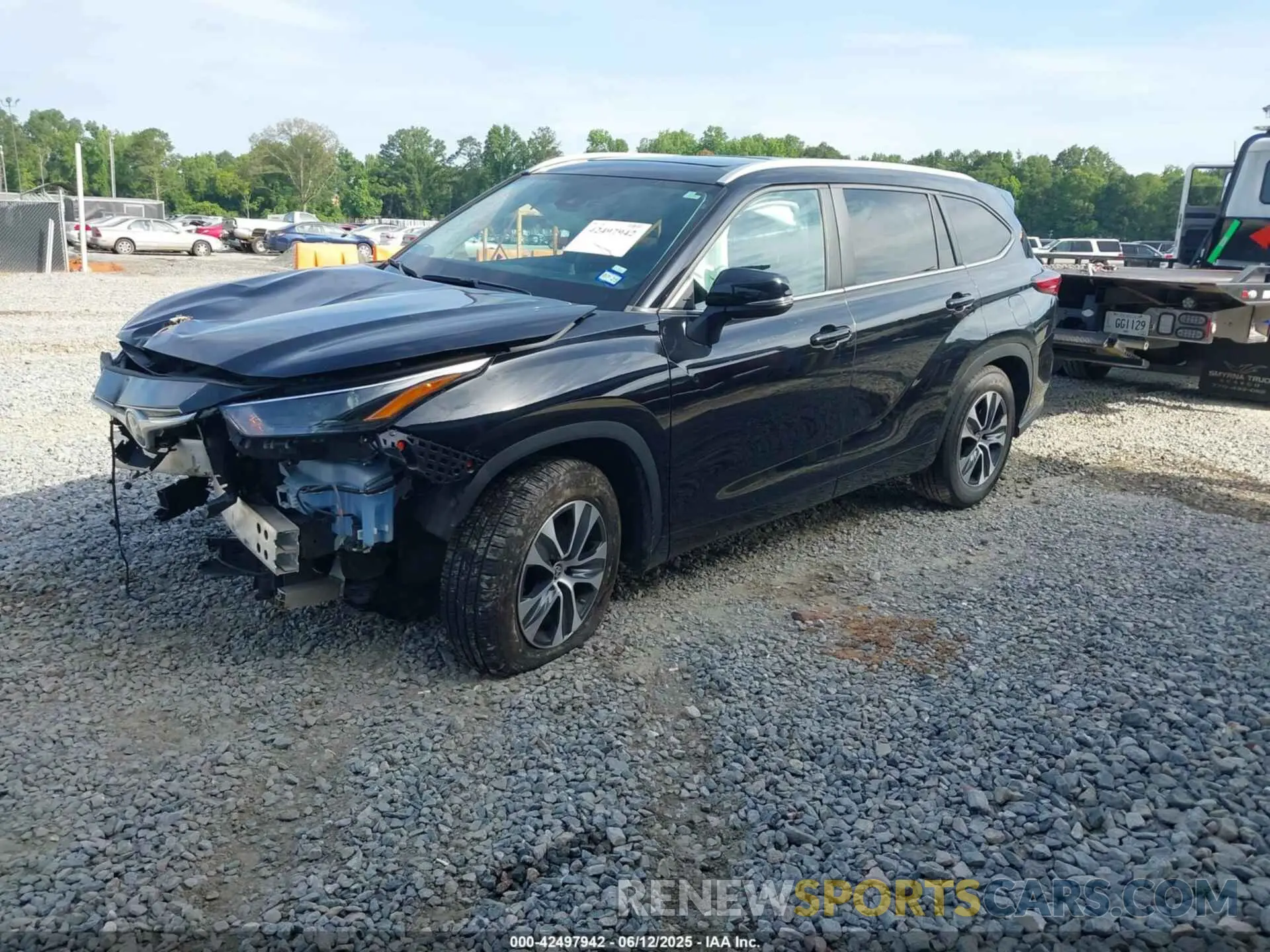 2 Photograph of a damaged car 5TDKDRAHXPS511843 TOYOTA HIGHLANDER 2023