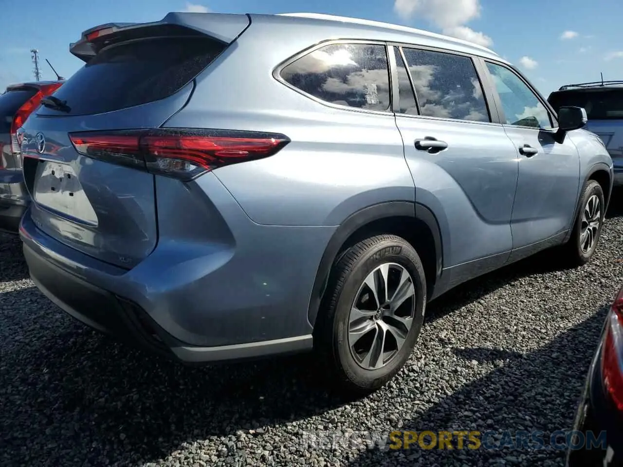 3 Photograph of a damaged car 5TDKDRAHXPS514225 TOYOTA HIGHLANDER 2023