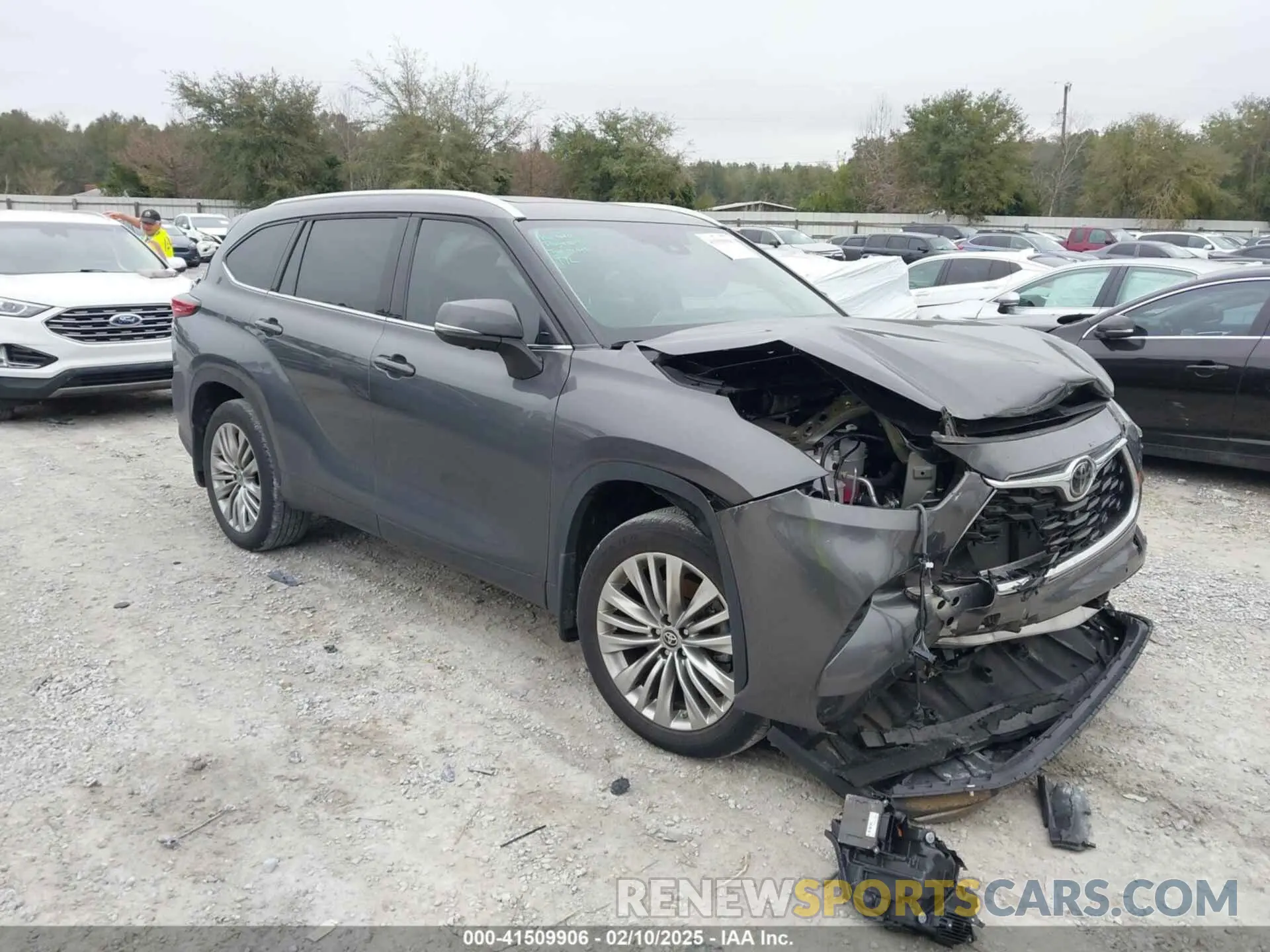 1 Photograph of a damaged car 5TDKDRAHXPS516119 TOYOTA HIGHLANDER 2023