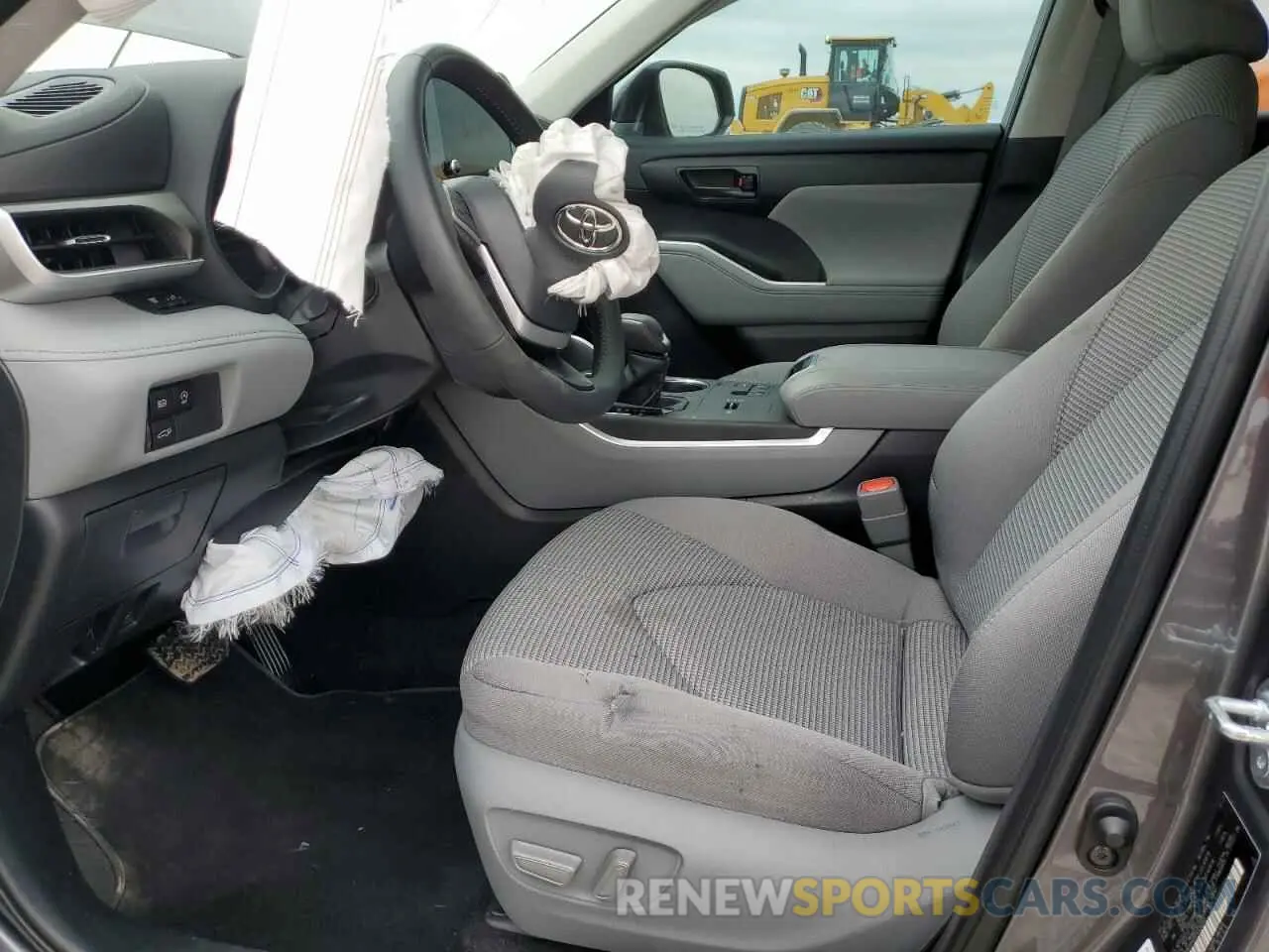 7 Photograph of a damaged car 5TDKDRAHXPS526083 TOYOTA HIGHLANDER 2023
