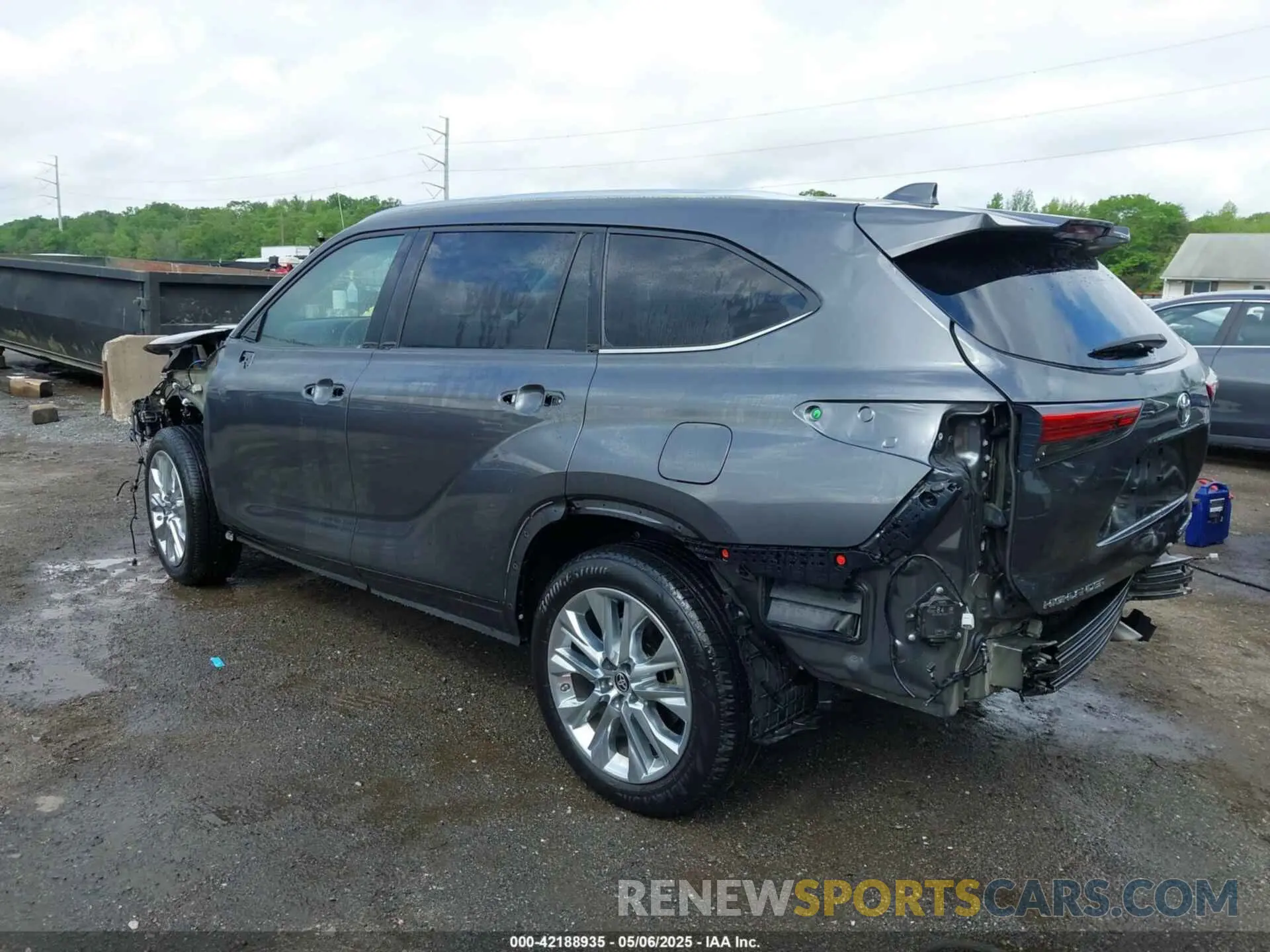 3 Photograph of a damaged car 5TDKDRBH0PS006456 TOYOTA HIGHLANDER 2023