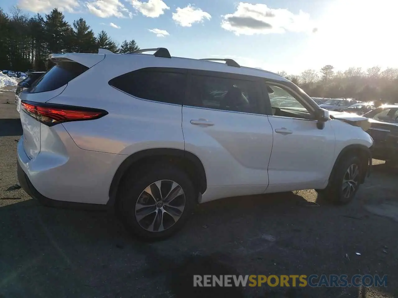3 Photograph of a damaged car 5TDKDRBH0PS037335 TOYOTA HIGHLANDER 2023