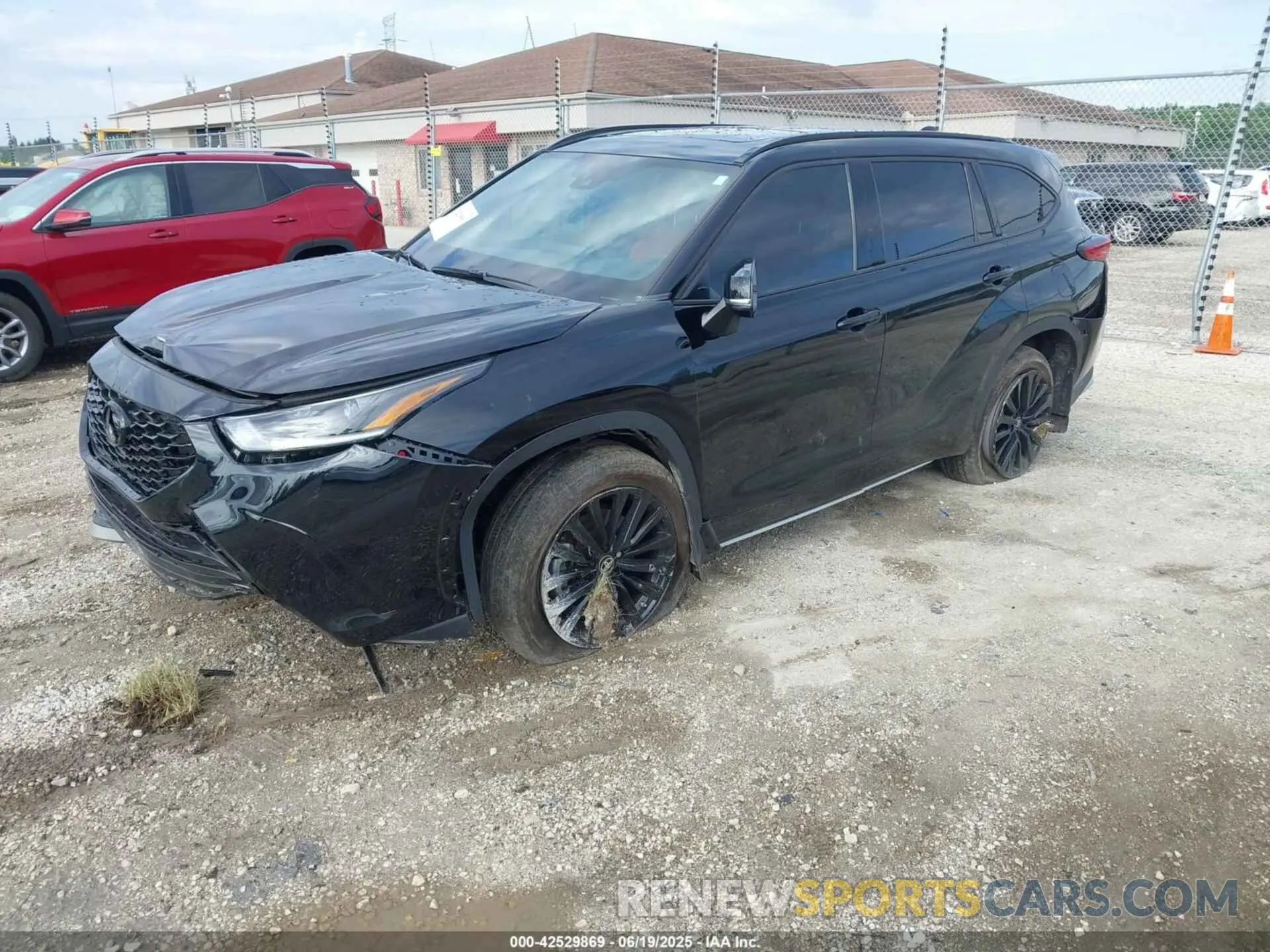 2 Photograph of a damaged car 5TDKDRBH0PS509825 TOYOTA HIGHLANDER 2023