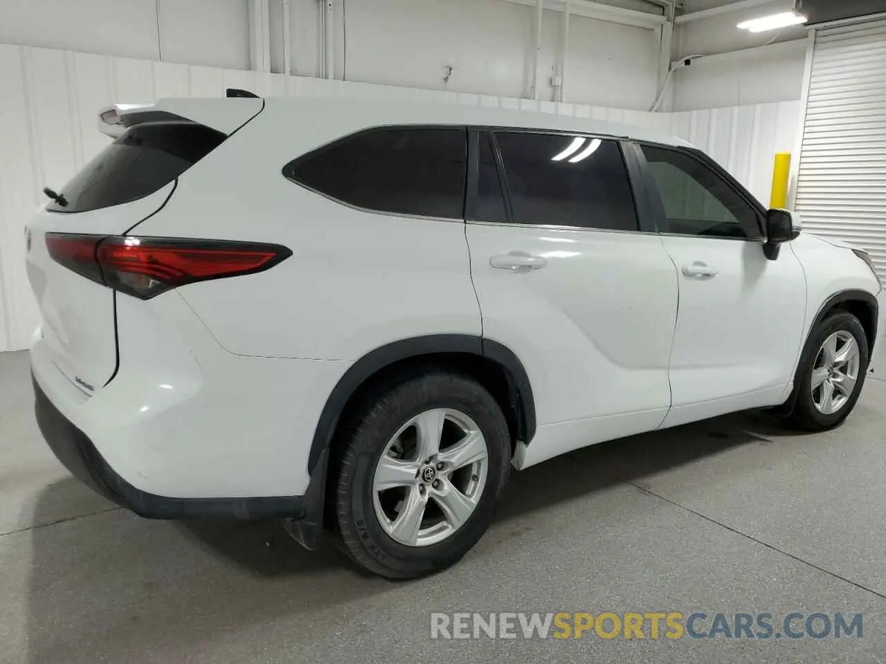 3 Photograph of a damaged car 5TDKDRBH1PS005722 TOYOTA HIGHLANDER 2023