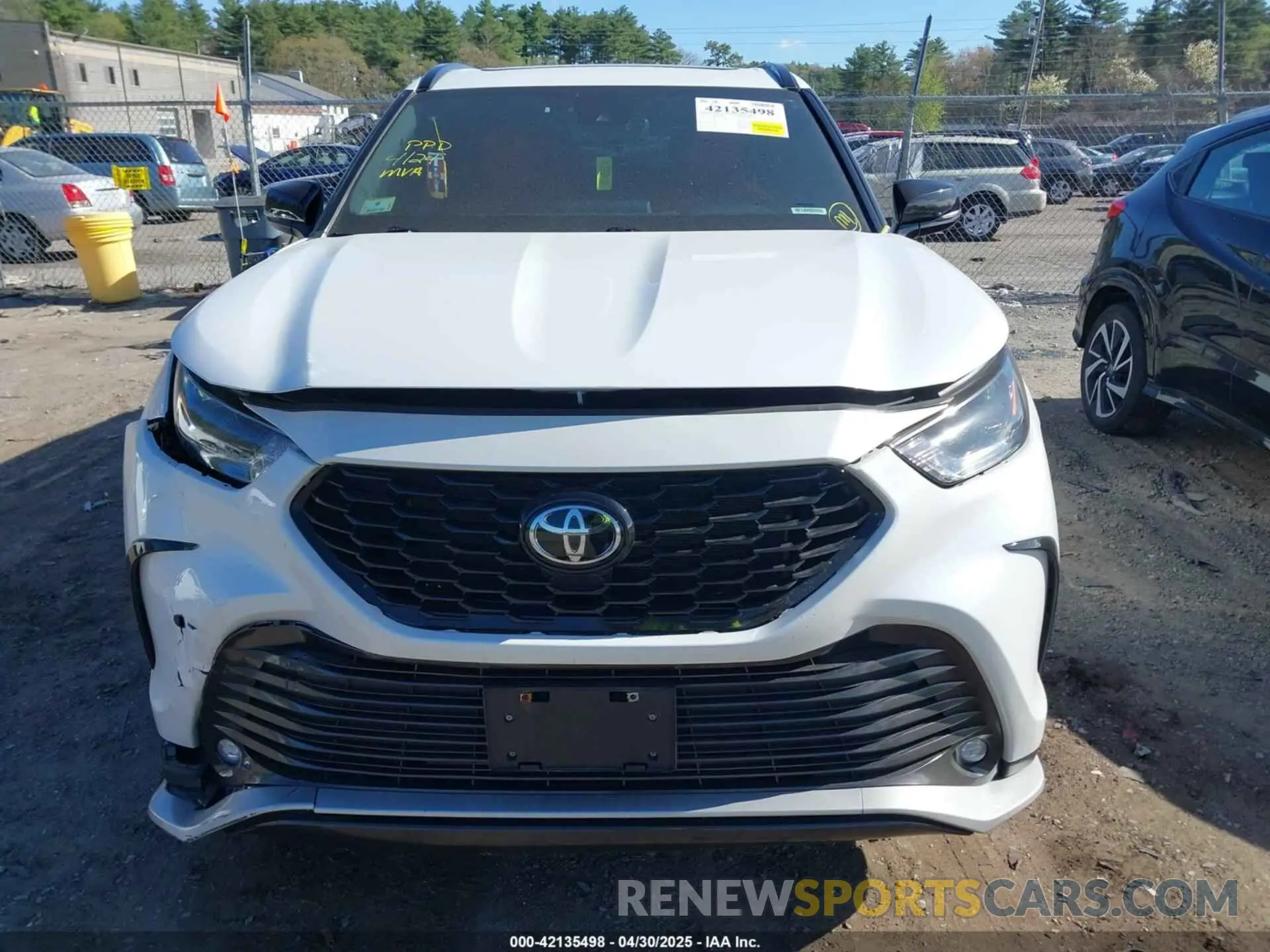 12 Photograph of a damaged car 5TDKDRBH1PS006286 TOYOTA HIGHLANDER 2023