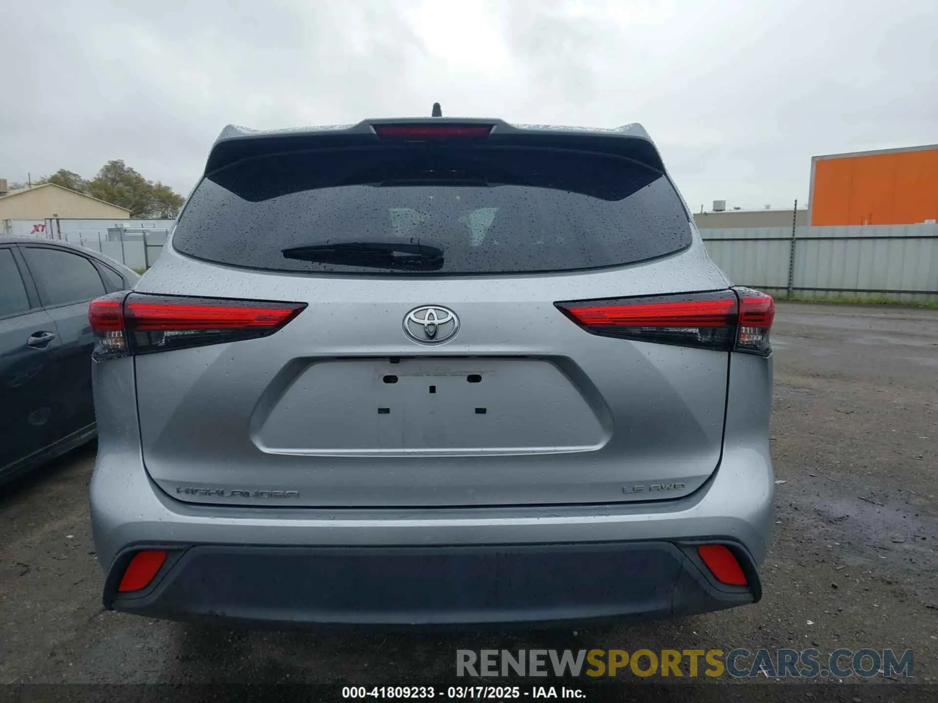 16 Photograph of a damaged car 5TDKDRBH1PS015442 TOYOTA HIGHLANDER 2023